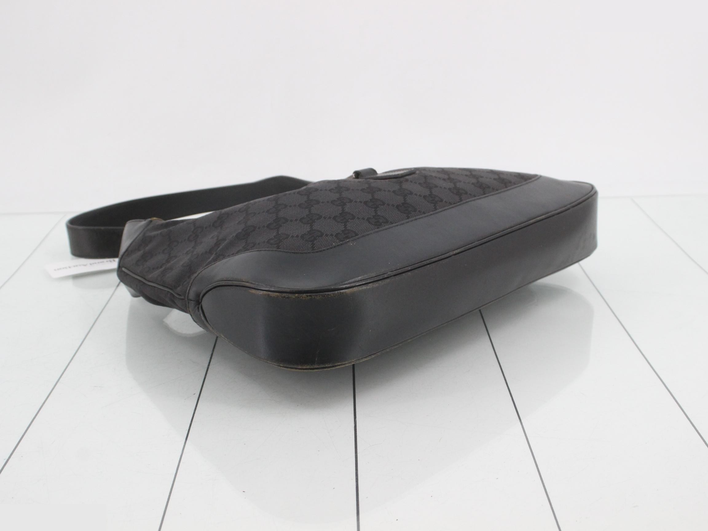 (older model) Jackie GG canvas black one-shoulder bag — view 5