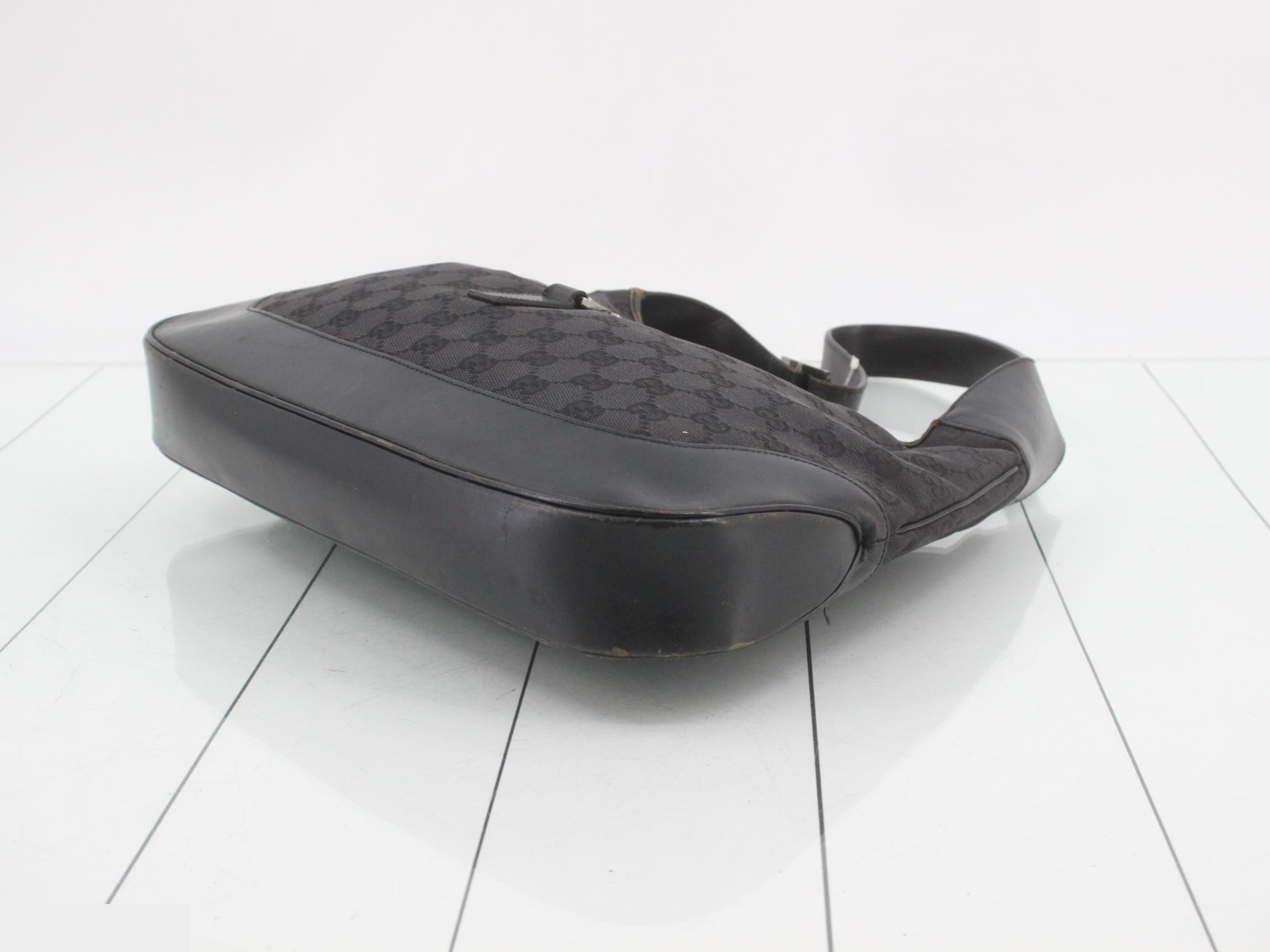 (older model) Jackie GG canvas black one-shoulder bag — view 6
