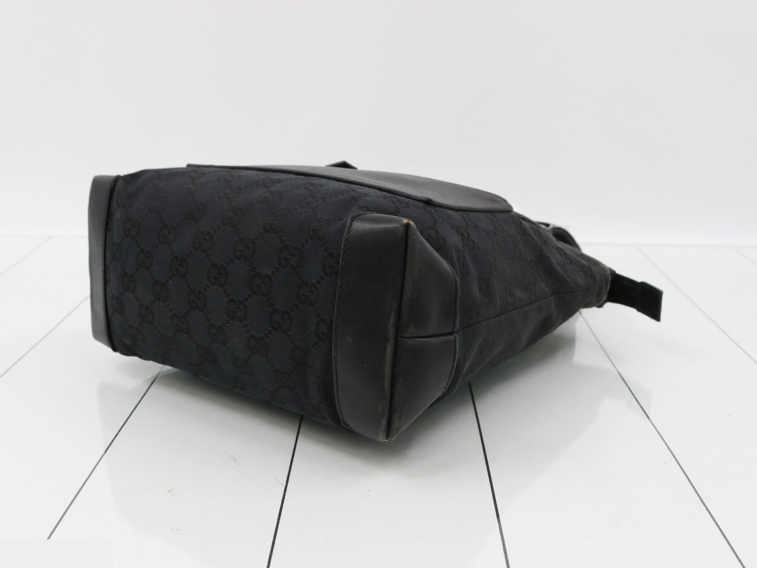 GG Canvas Handbag — view 6
