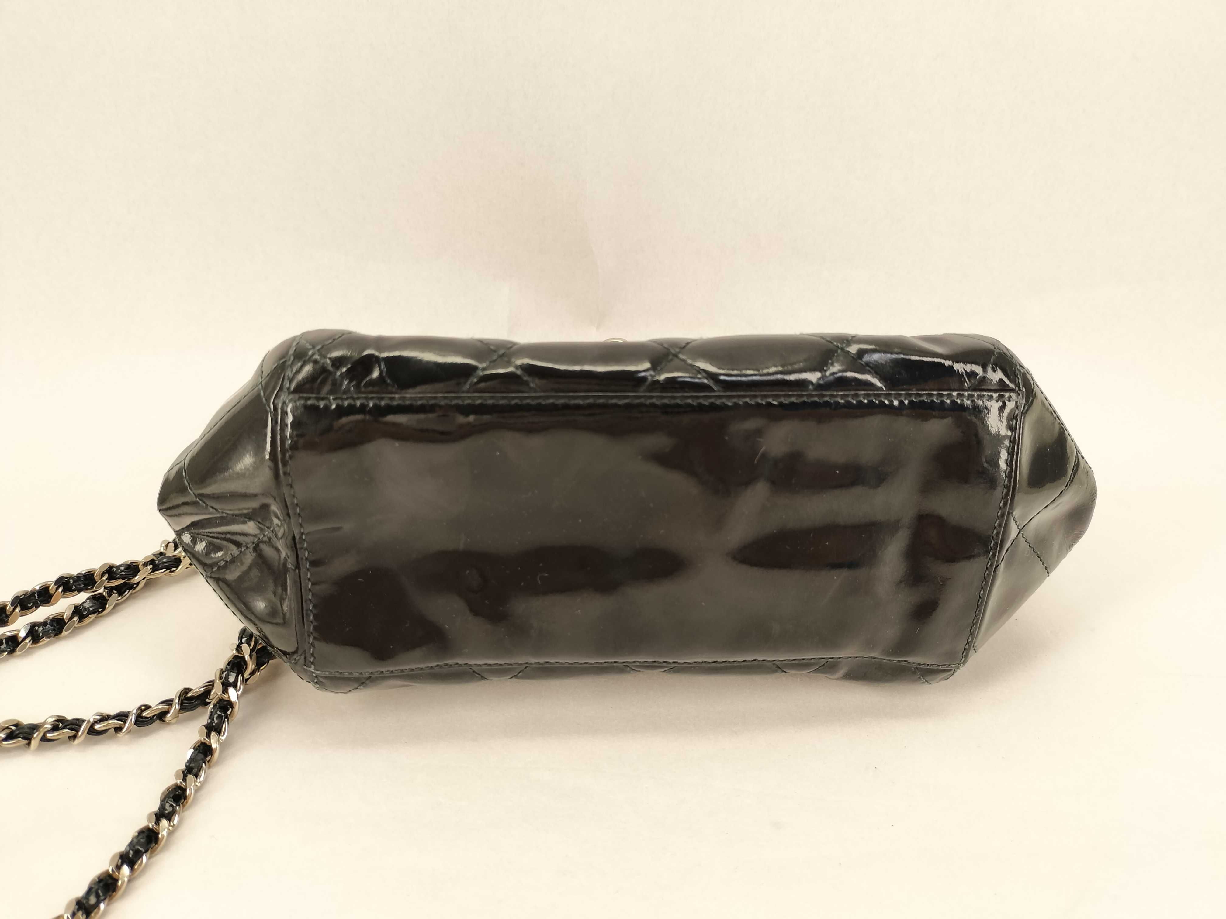 Enamel Coco Mark Chain Shoulder Bag — view 6