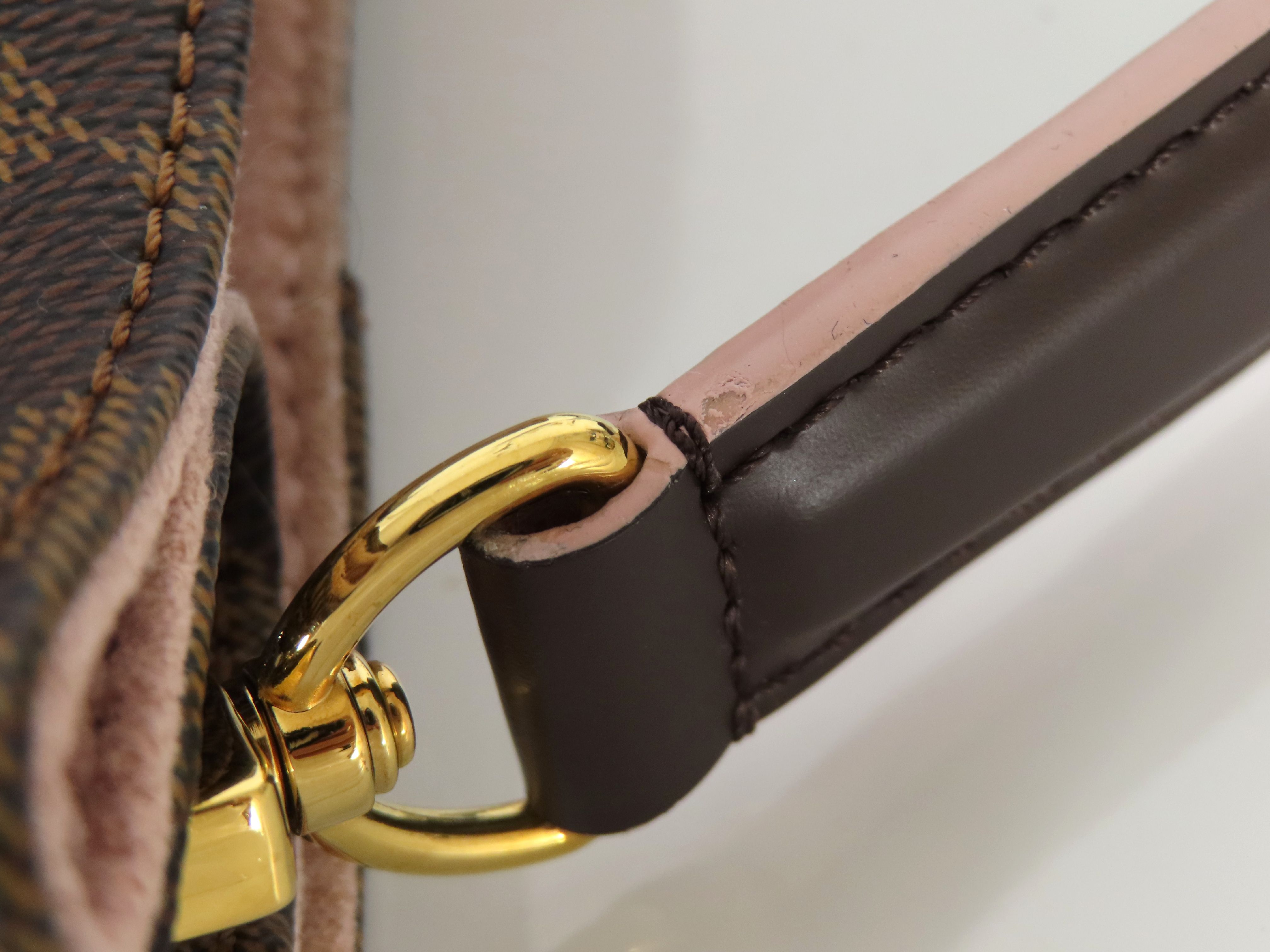 Damier Caissa Hobo SR1107 Shoulder Bag — view 6