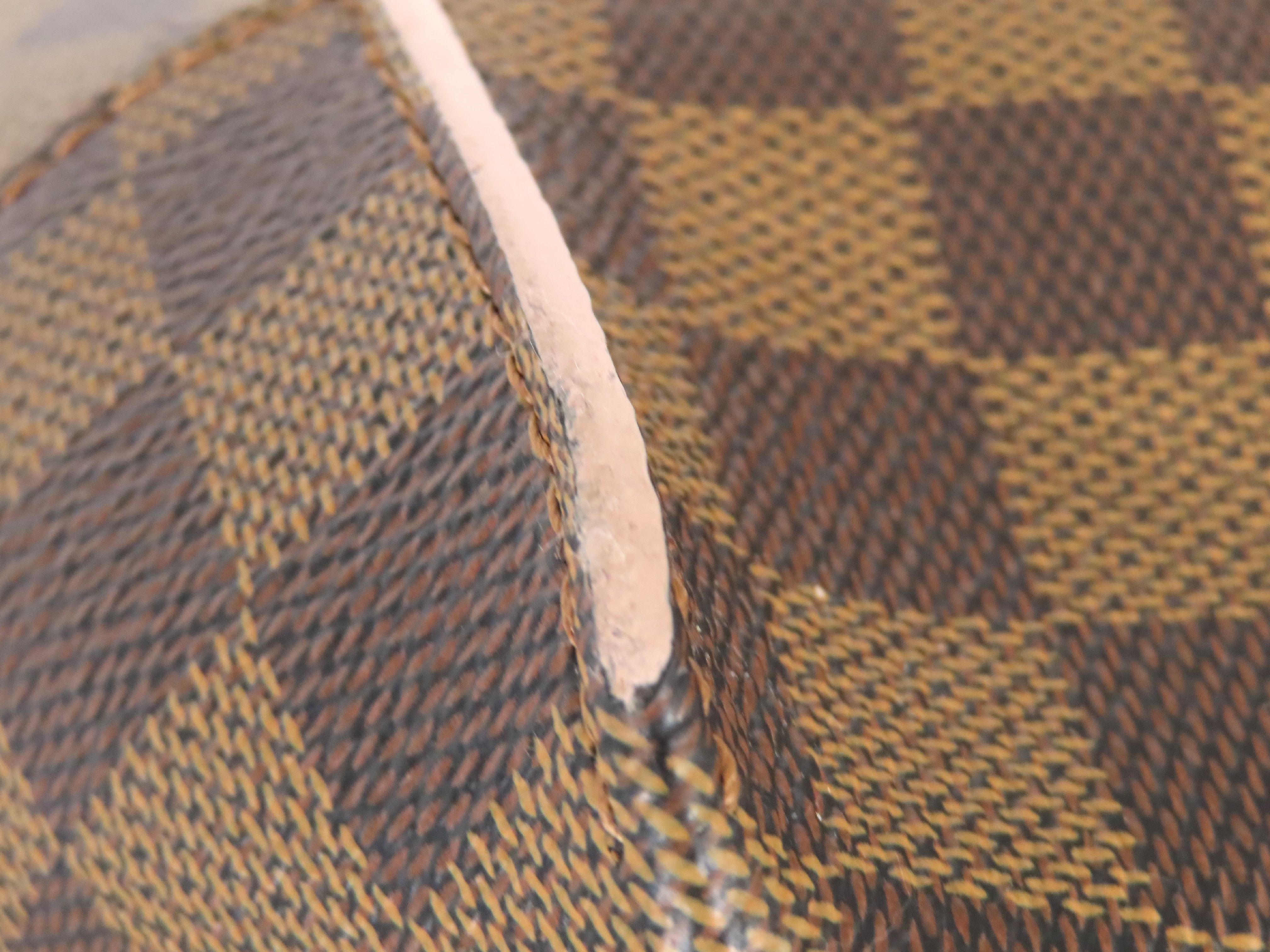 Damier Caissa Hobo SR1107 Shoulder Bag — view 7