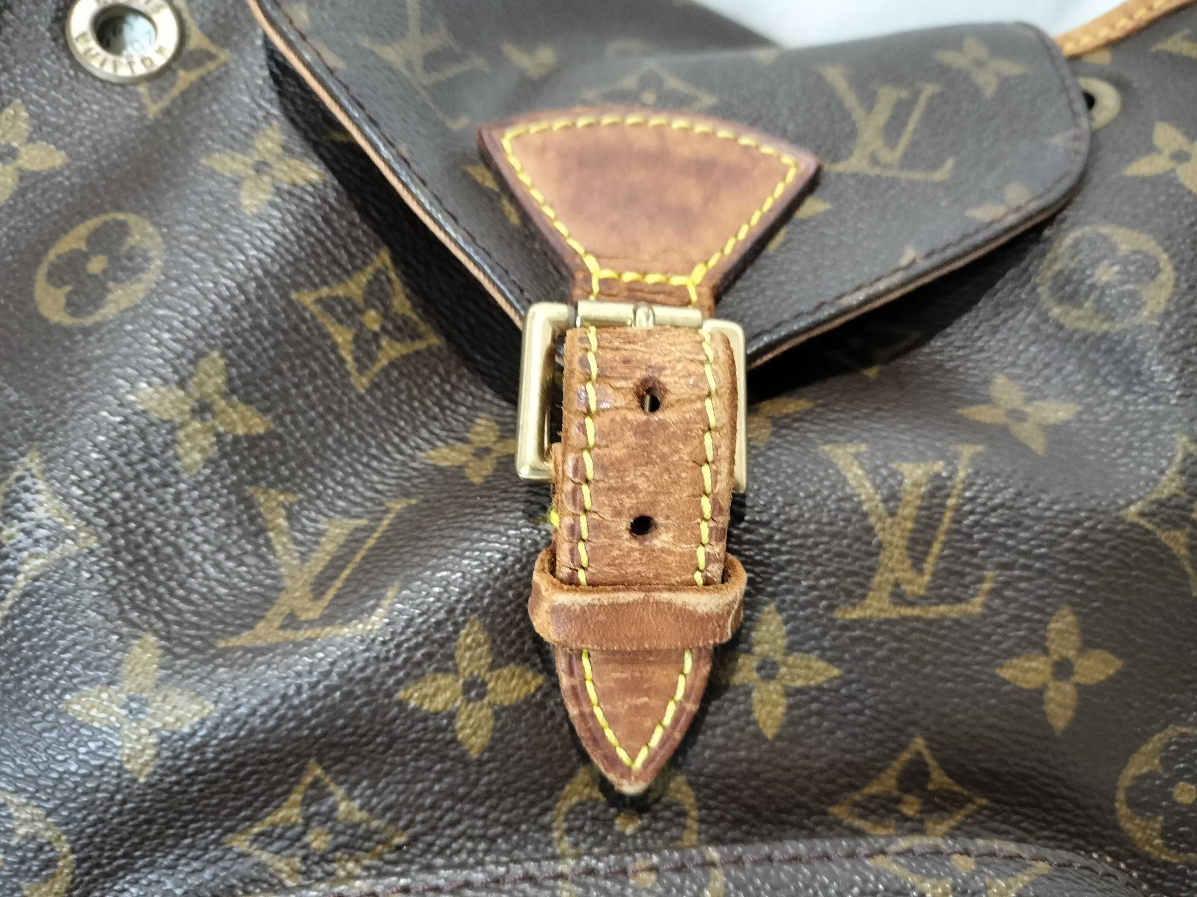 Damier M51135 Montsouris Backpack - Bottom split, torn, corners damaged. — view 2