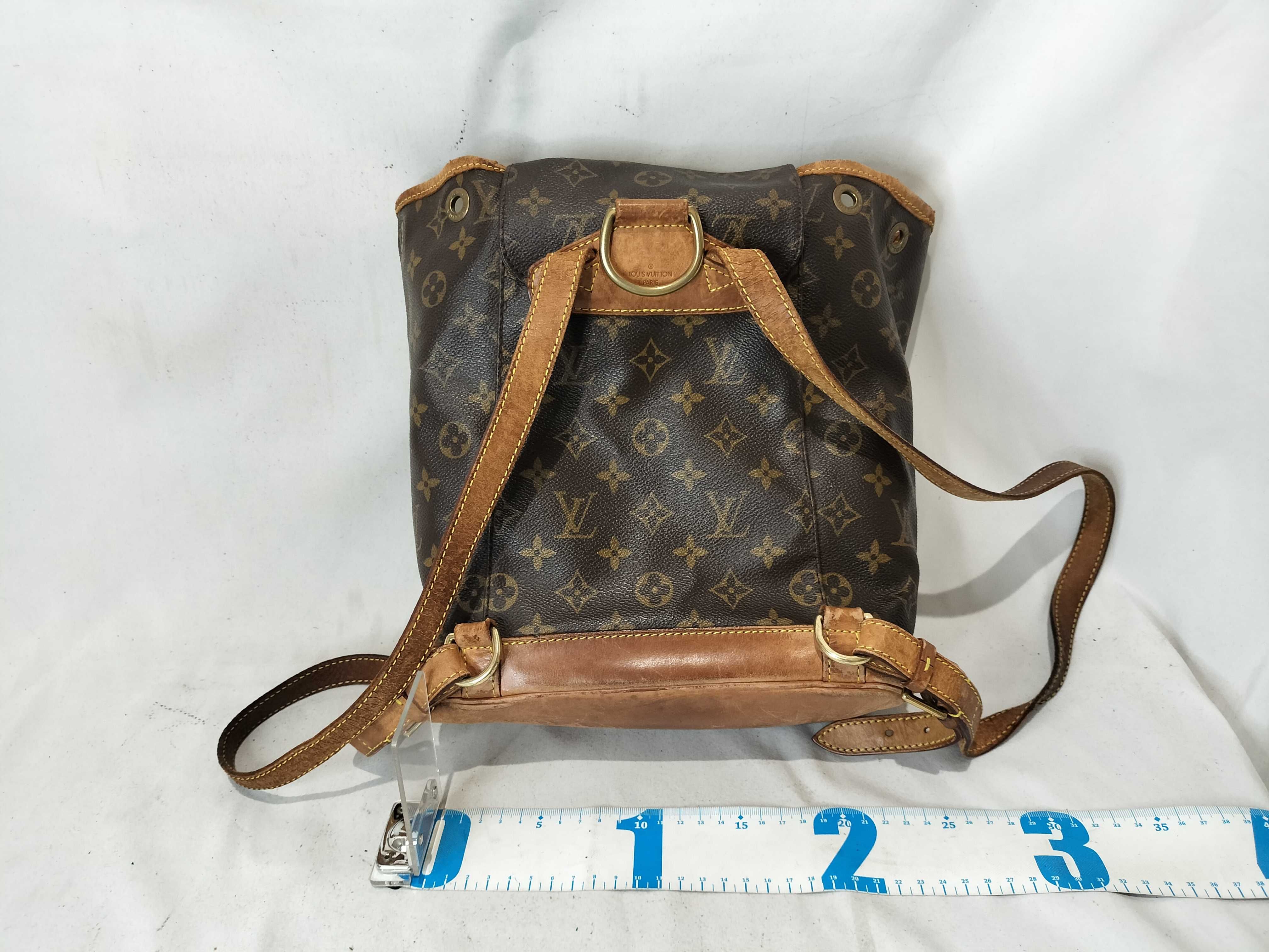 Damier M51135 Montsouris Backpack - Bottom split, torn, corners damaged. — view 3