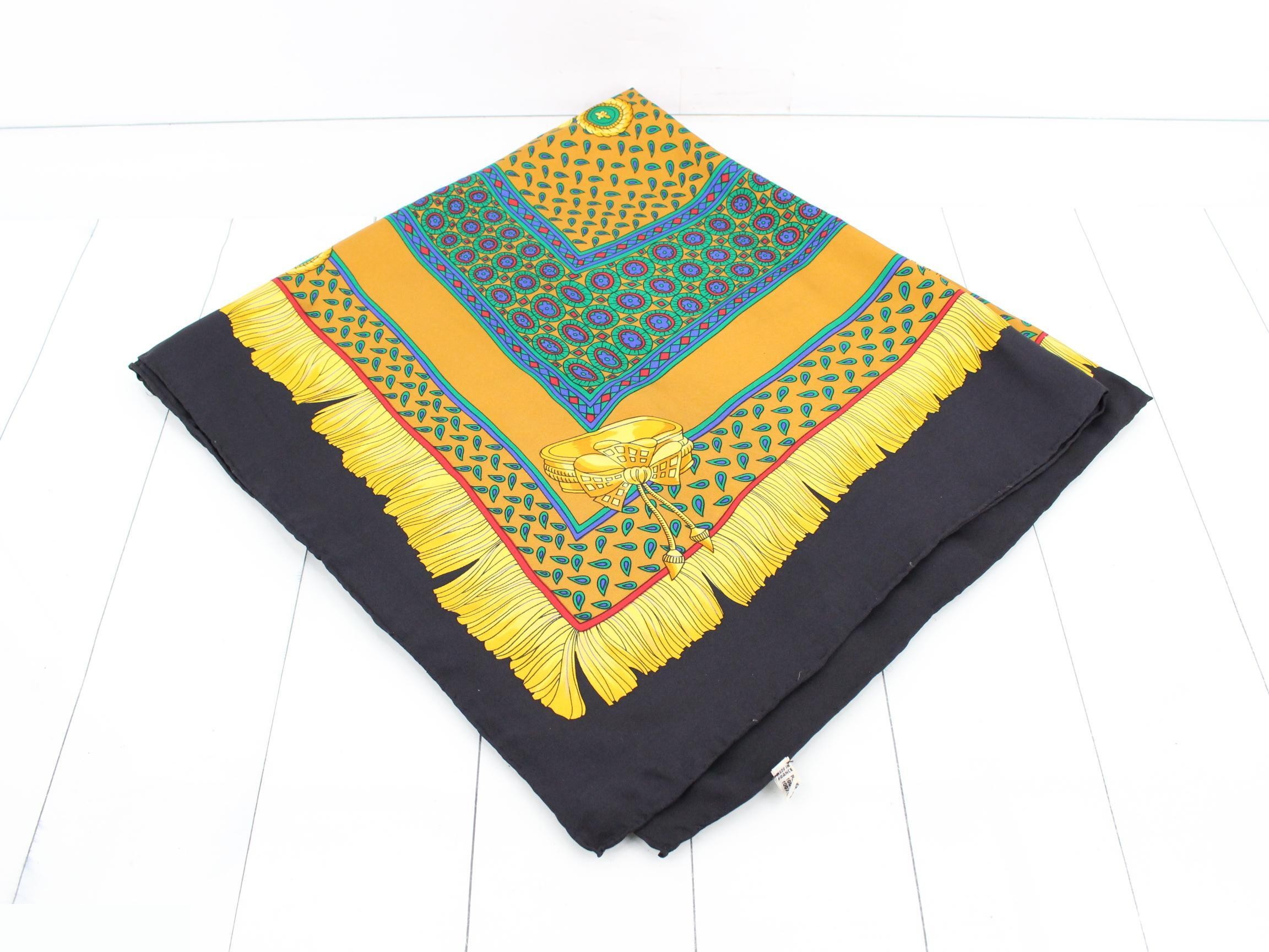 Other lines: Small items, accessories, scarves — view 2