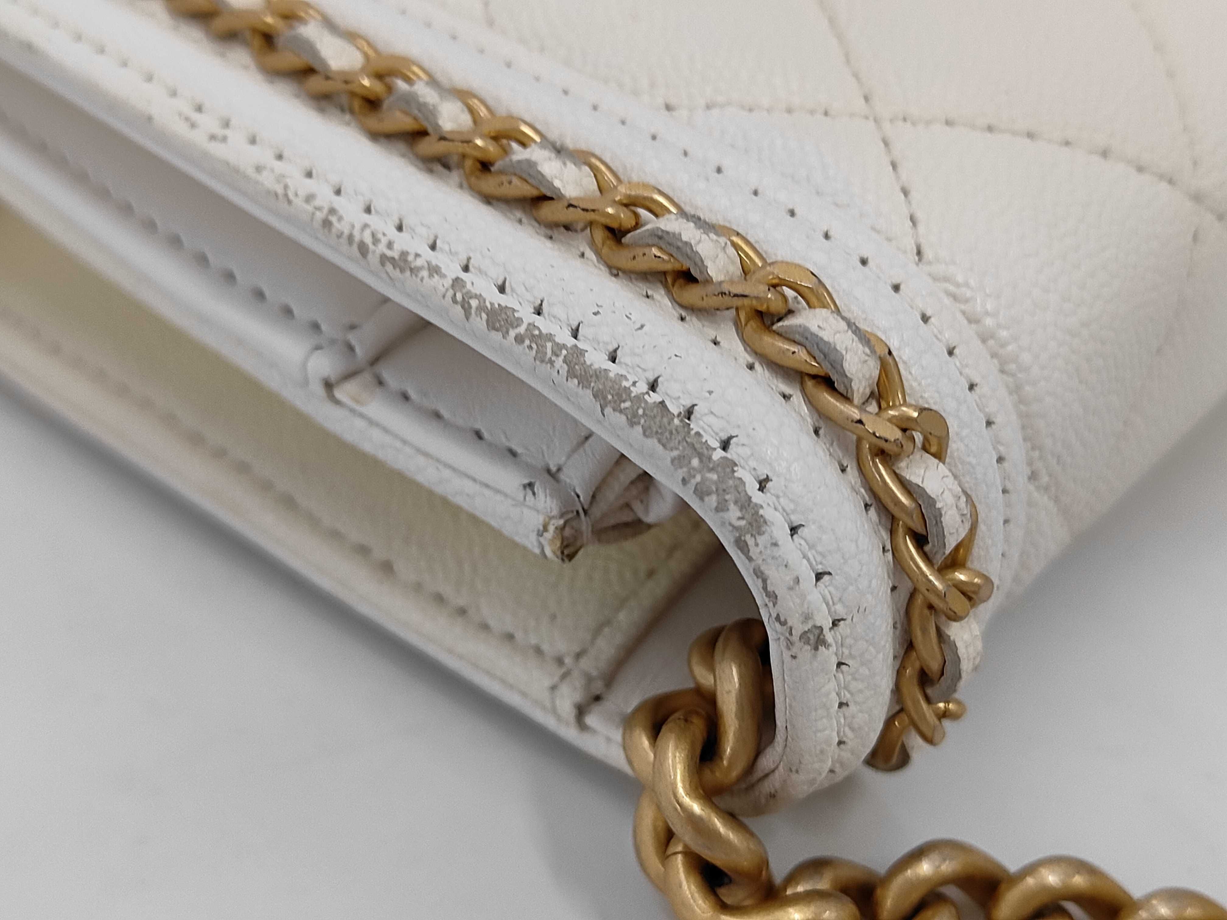 Boy Caviar Skin White Serial Plate Chain Wallet Shoulder Bag — view 13