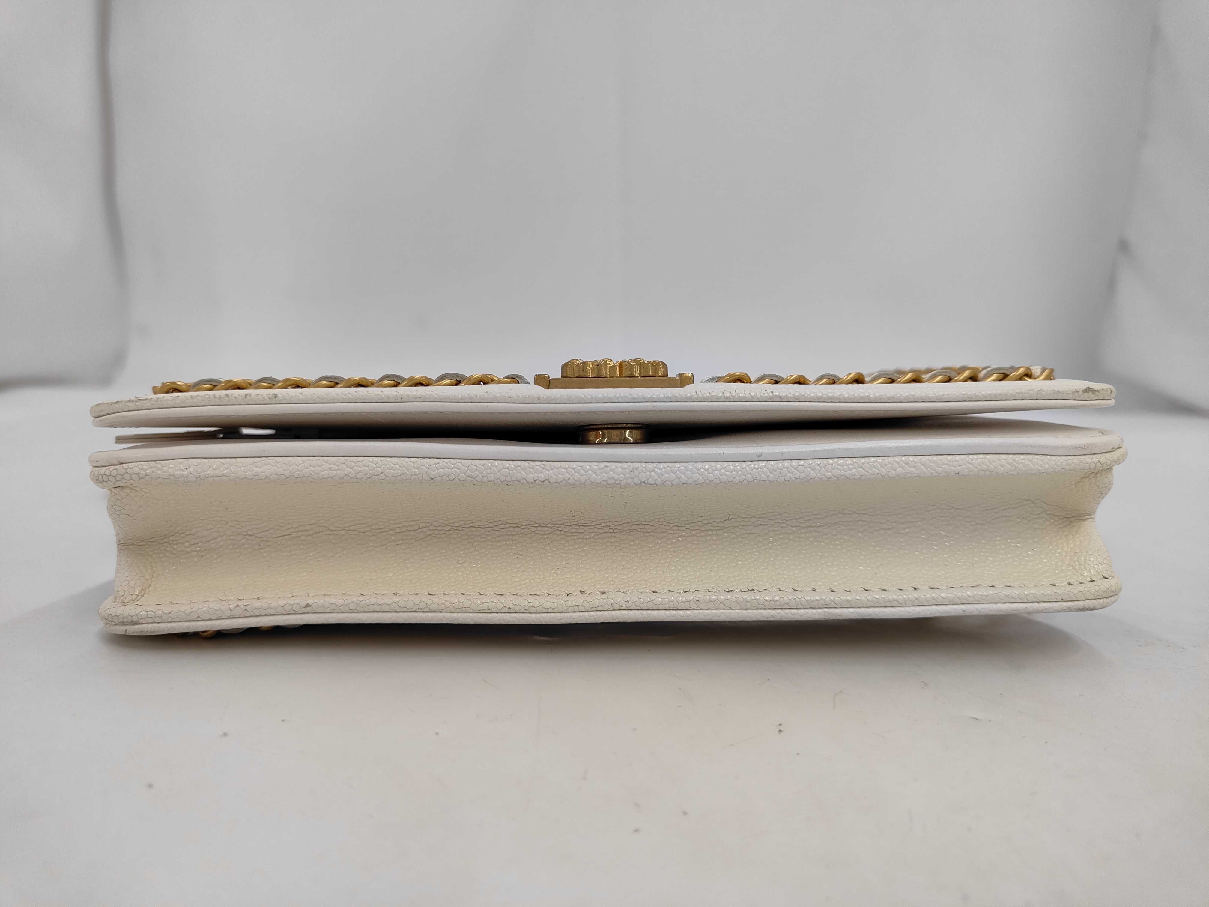 Boy Caviar Skin White Serial Plate Chain Wallet Shoulder Bag — view 3