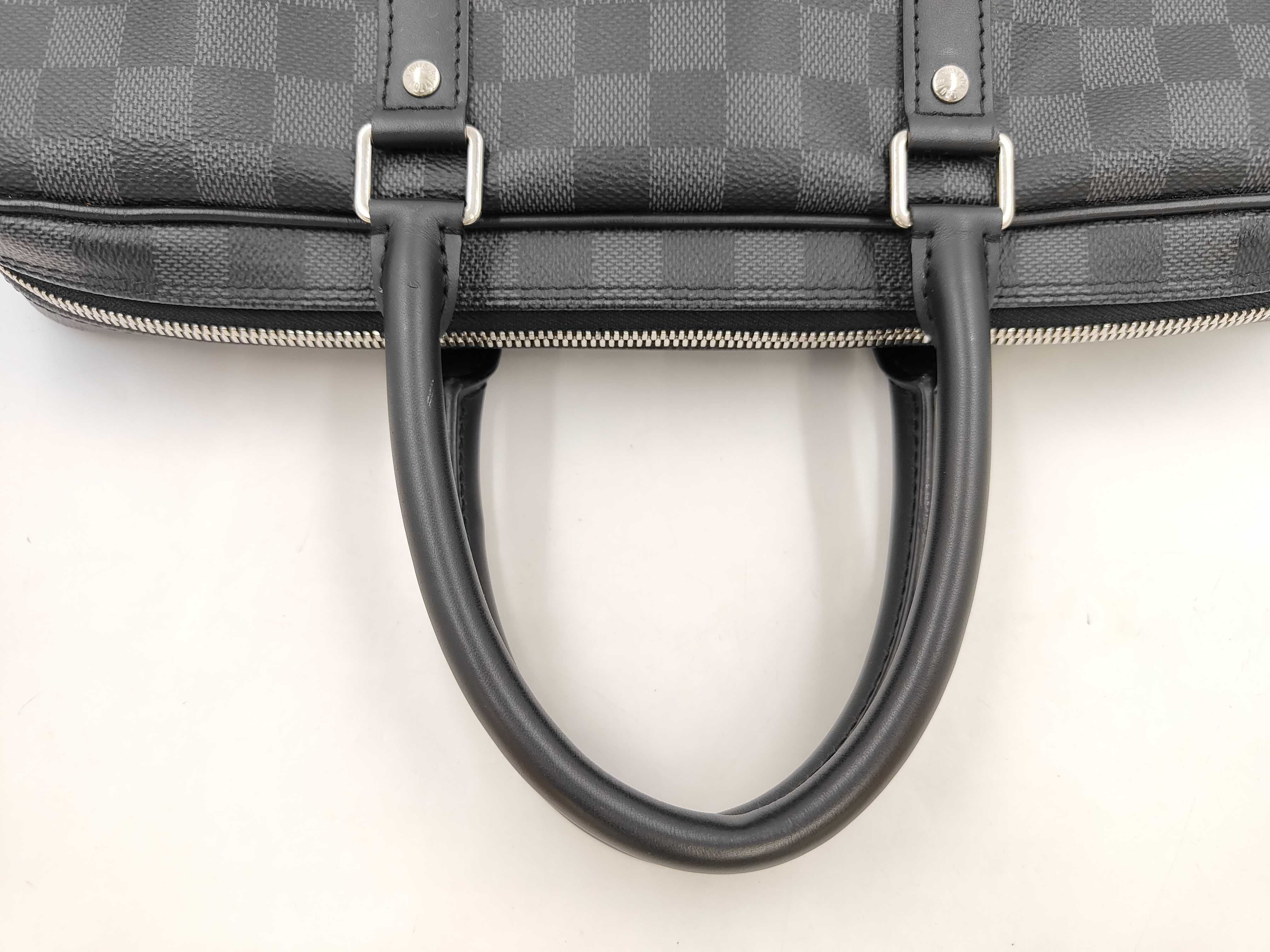 Damier Graphite N41478 Damier Graphite Porte-Documents Voyage PM Business Bag (RFID detected, includes shoulder strap, padlock, 2 keys, box, and dust bag) — view 5