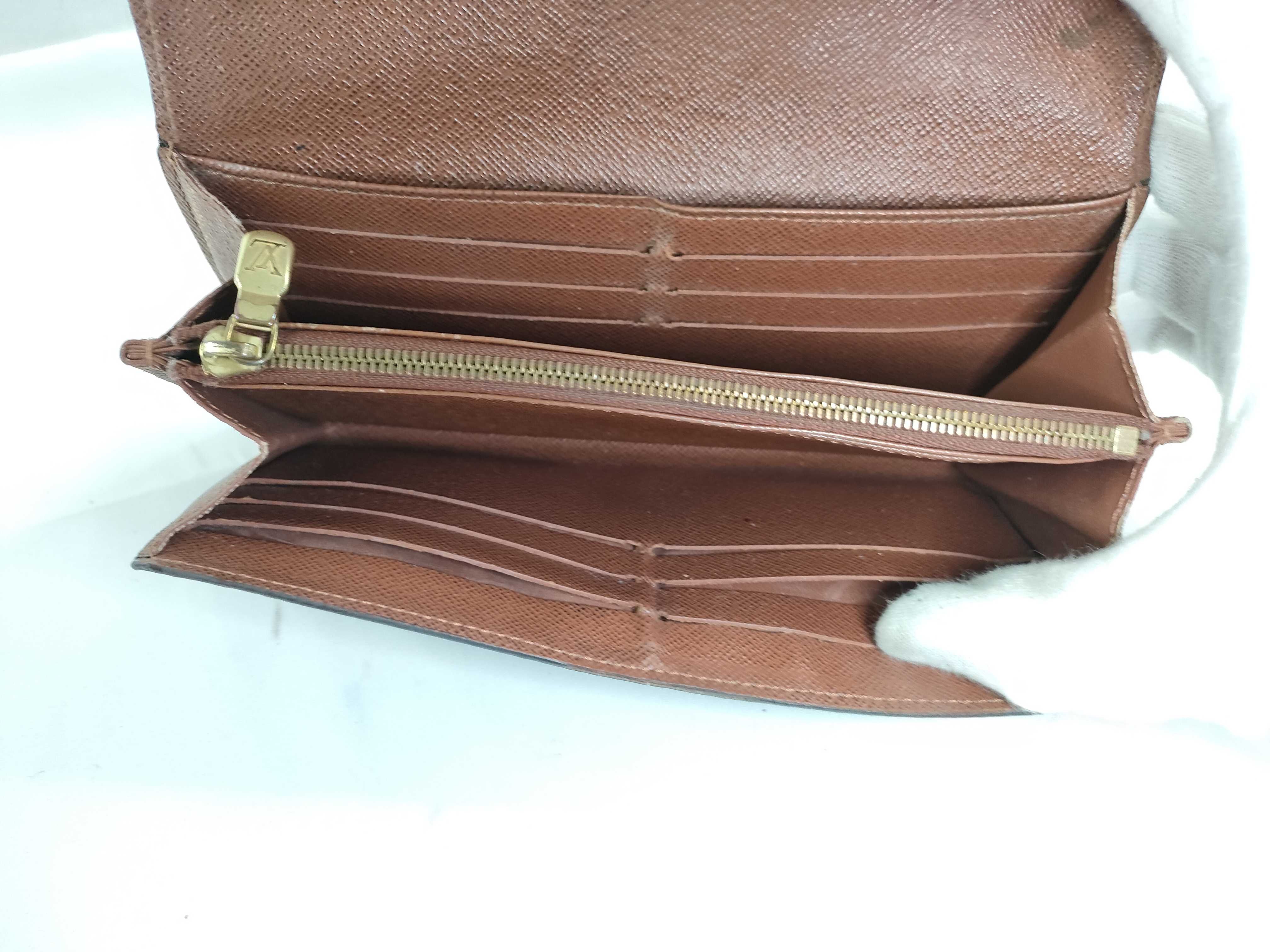 Monogram Louis Vuitton Monogram Sarah Wallet — view 10