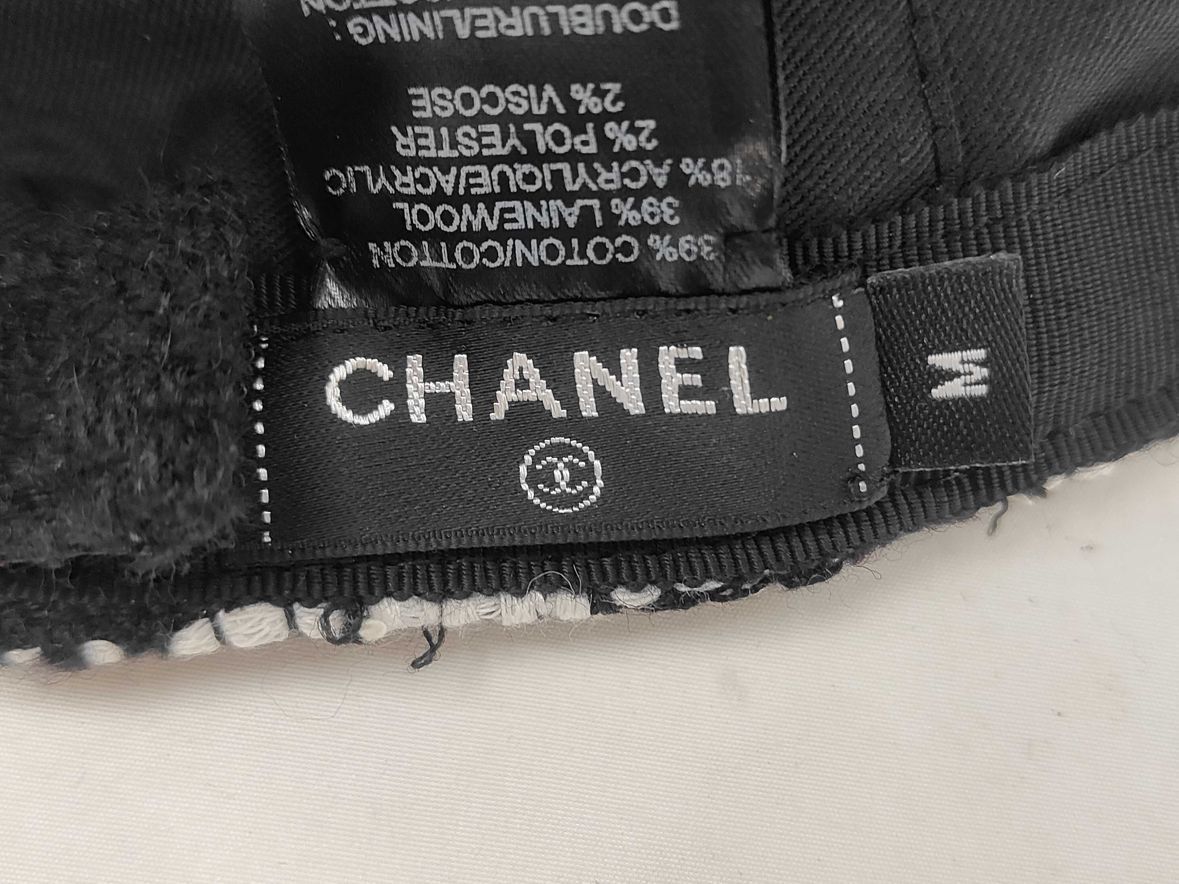 hat, size M, and other accessories. — view 4