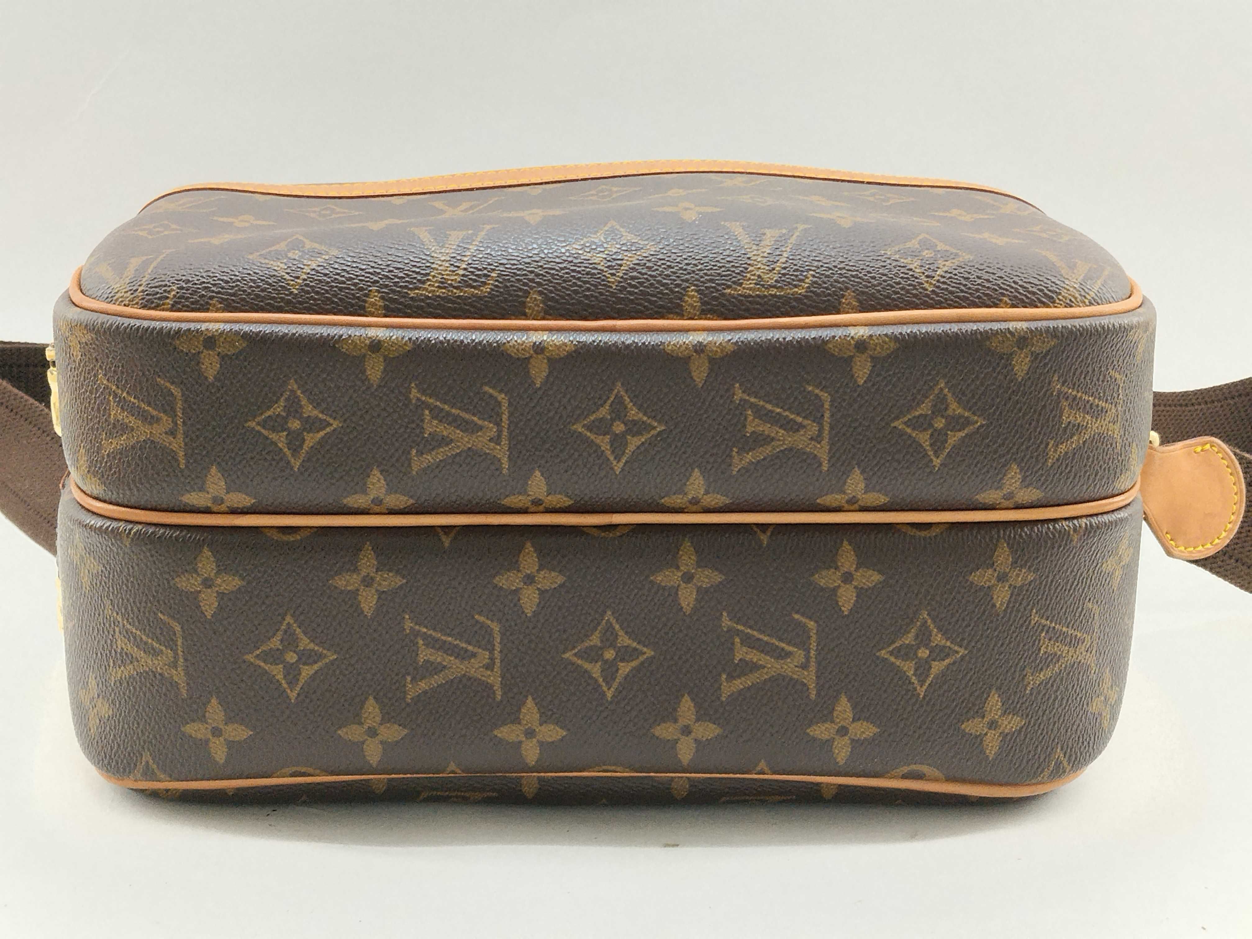 Monogram Louis Vuitton Reporter Bag Shoulder Bag — view 3
