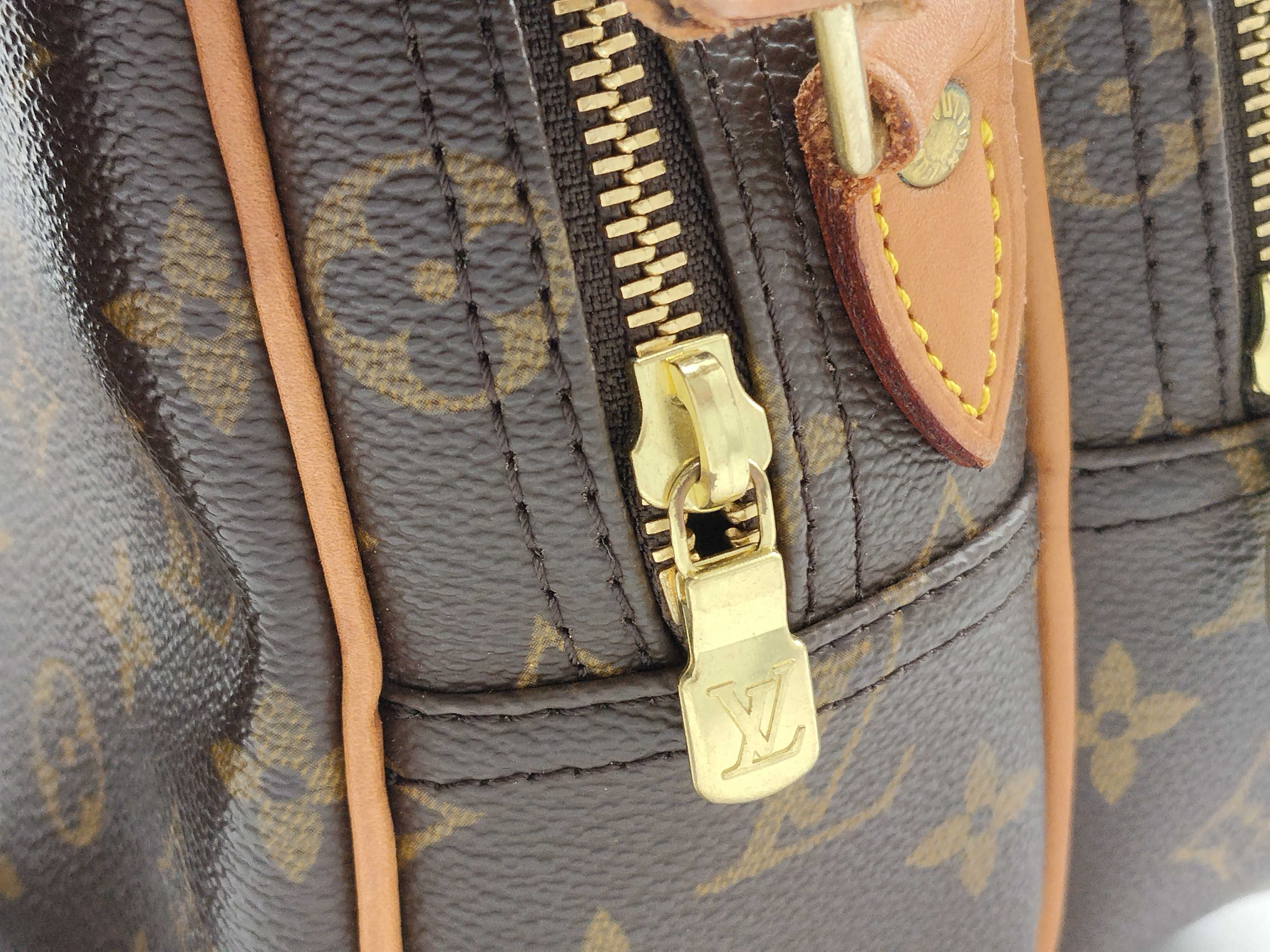 Monogram Louis Vuitton Reporter Bag Shoulder Bag — view 9