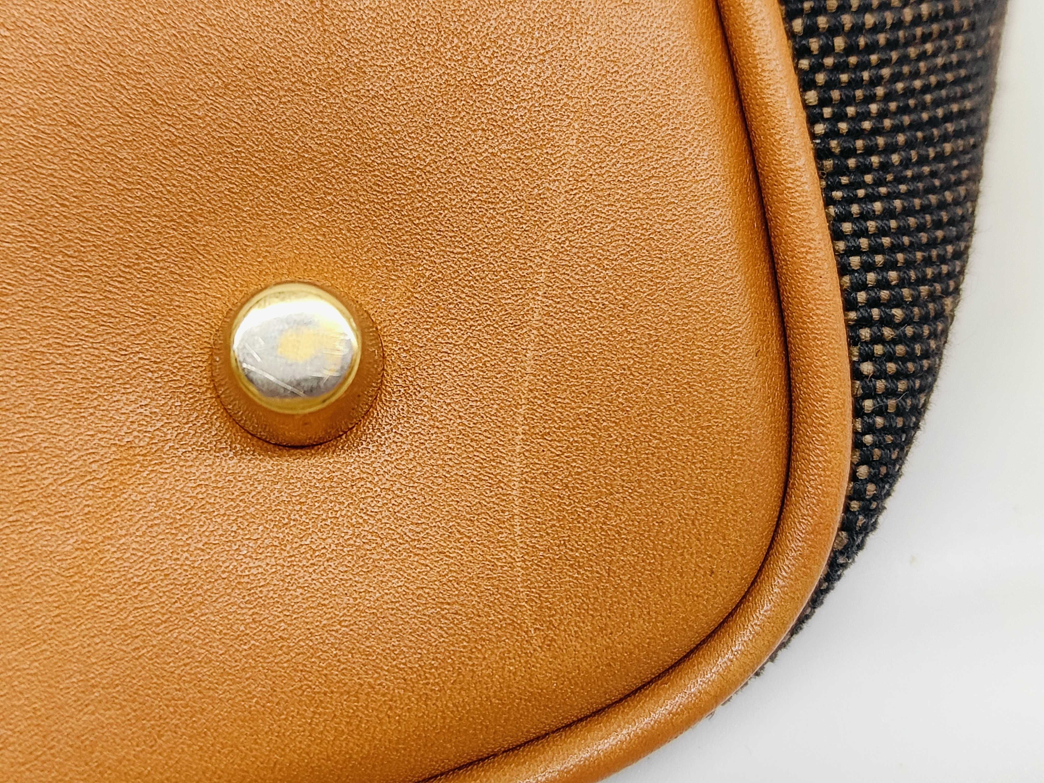 House Check Ashby Bucket Bag (Handbag) — view 9