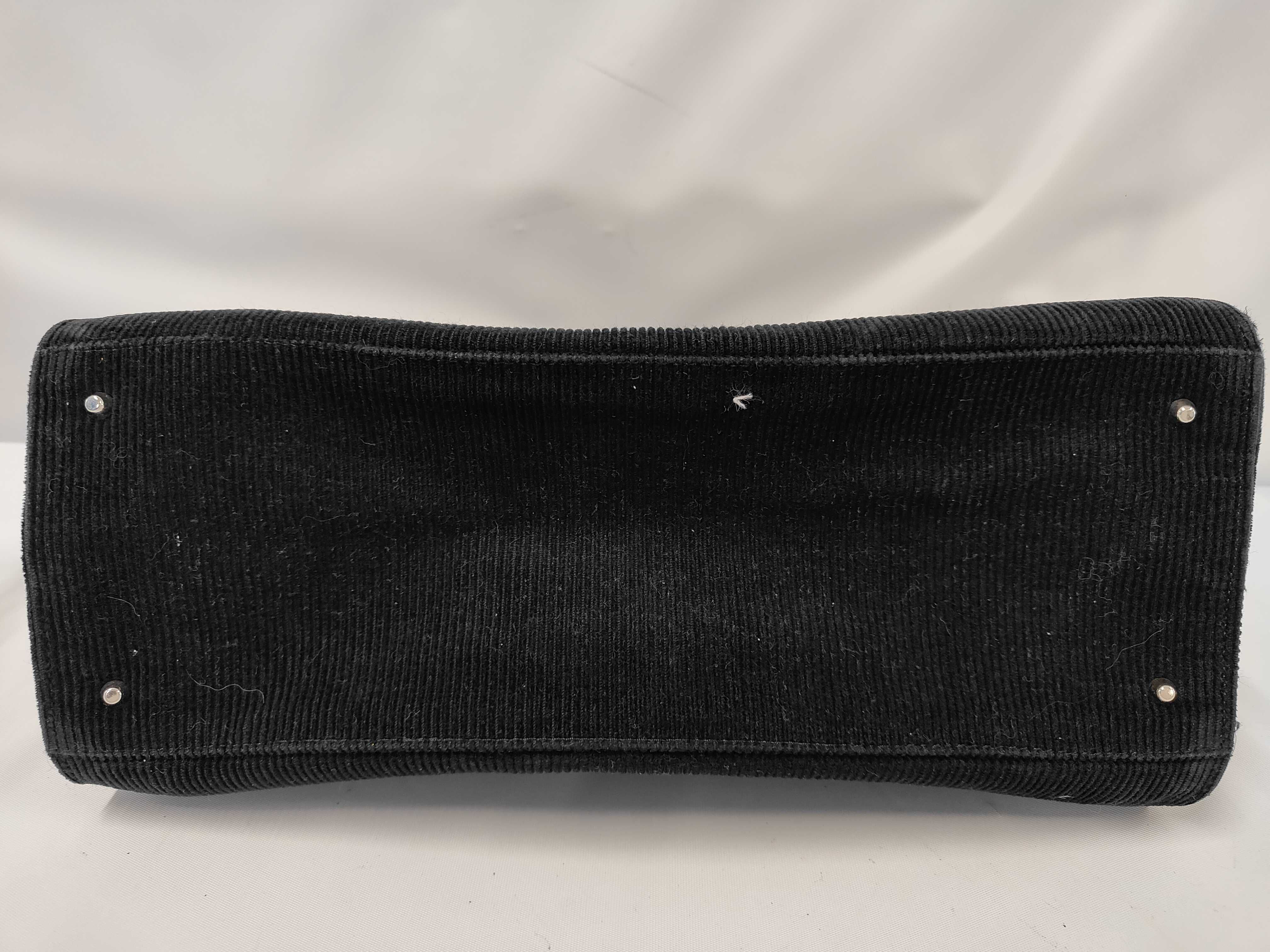 handbag — view 4
