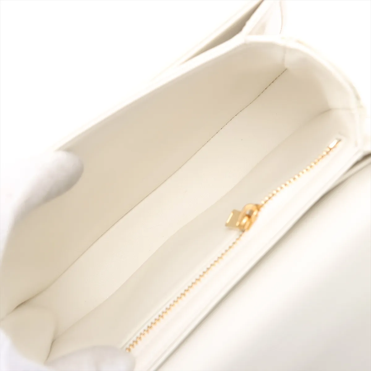 Triomphe Bouzas Leather Chain Shoulder Bag White — view 6