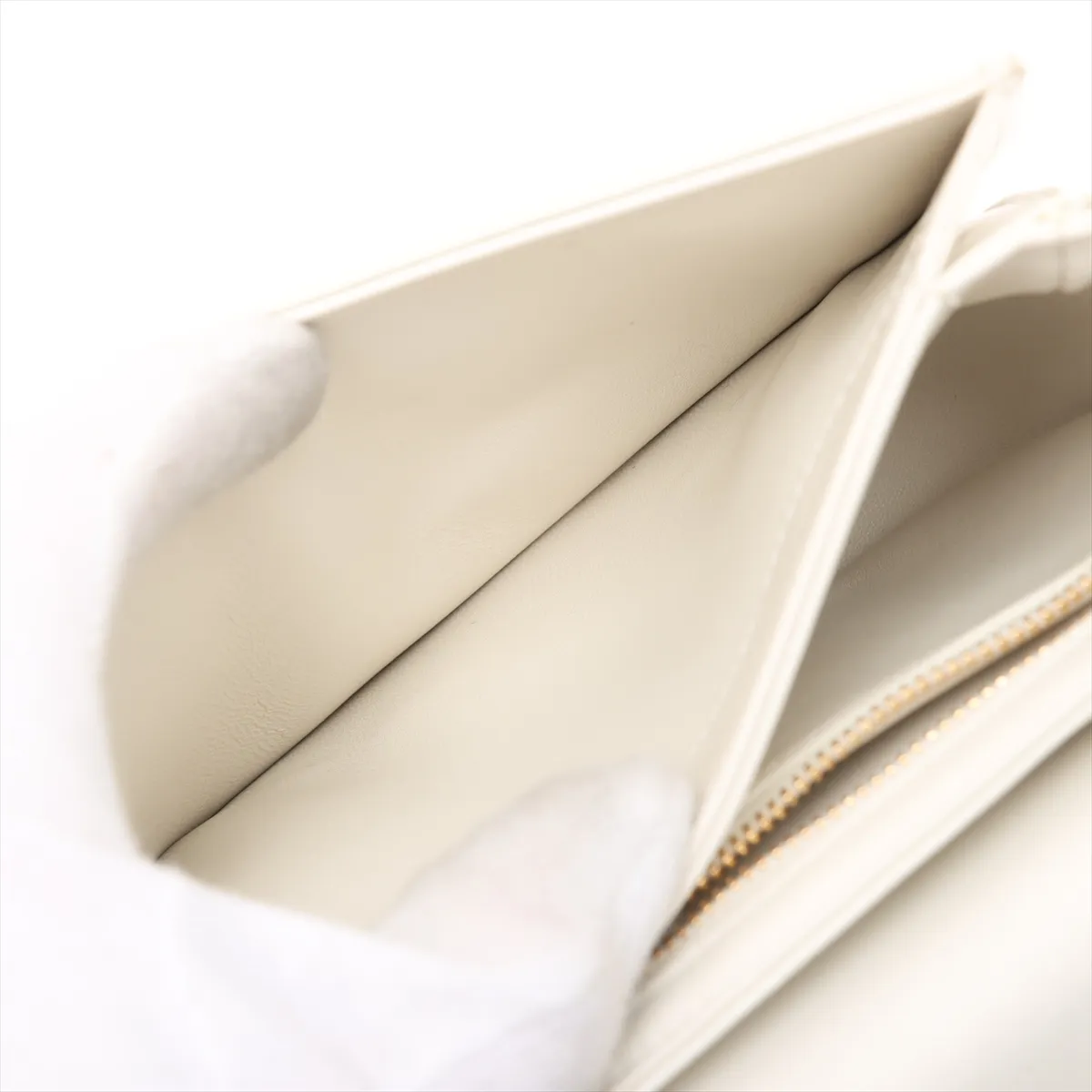 Triomphe Bouzas Leather Chain Shoulder Bag White — view 8