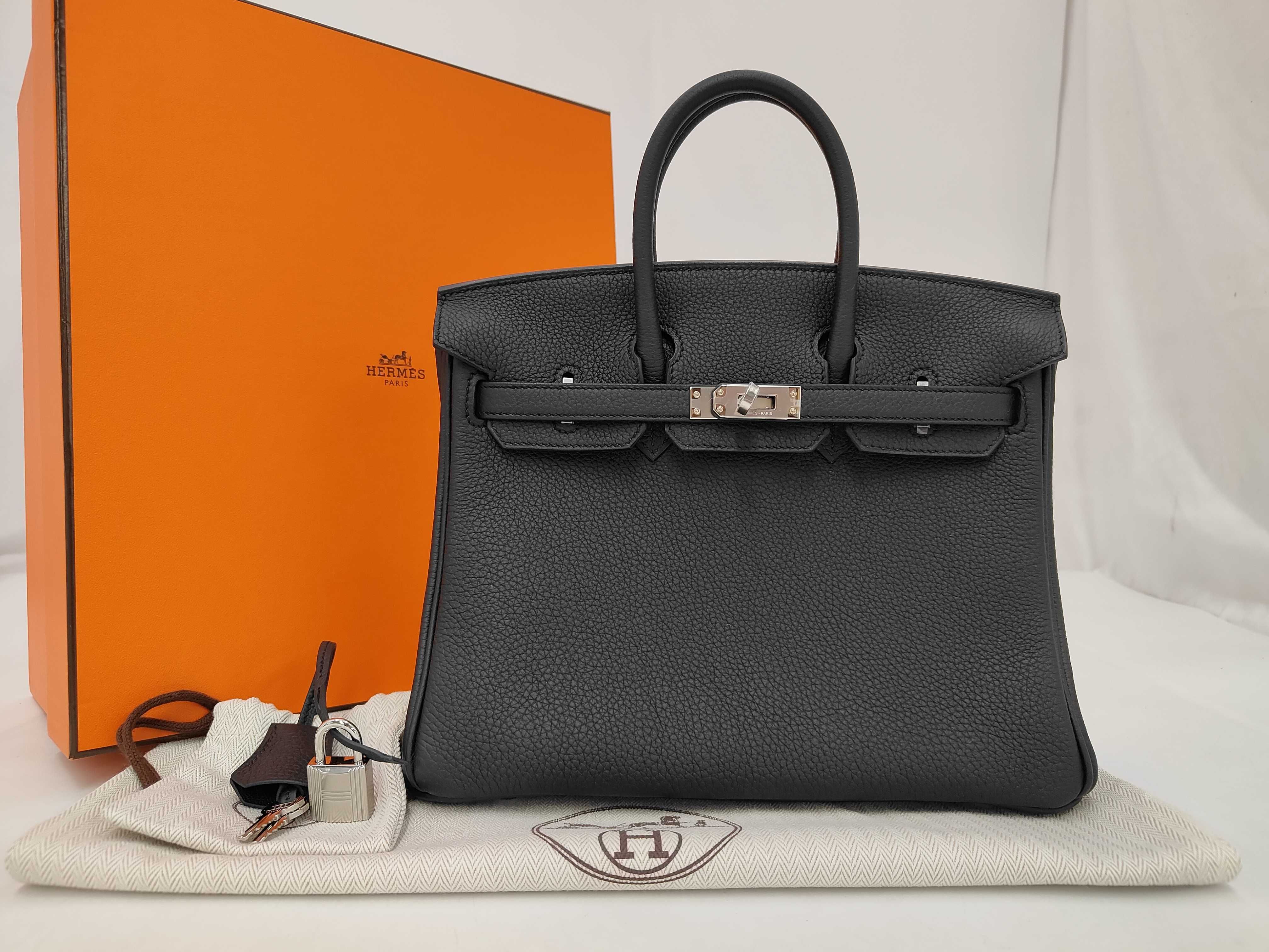 Birkin 25 Togo Leather, Black, Gold Stamp, Complete Condition, Black Handbag