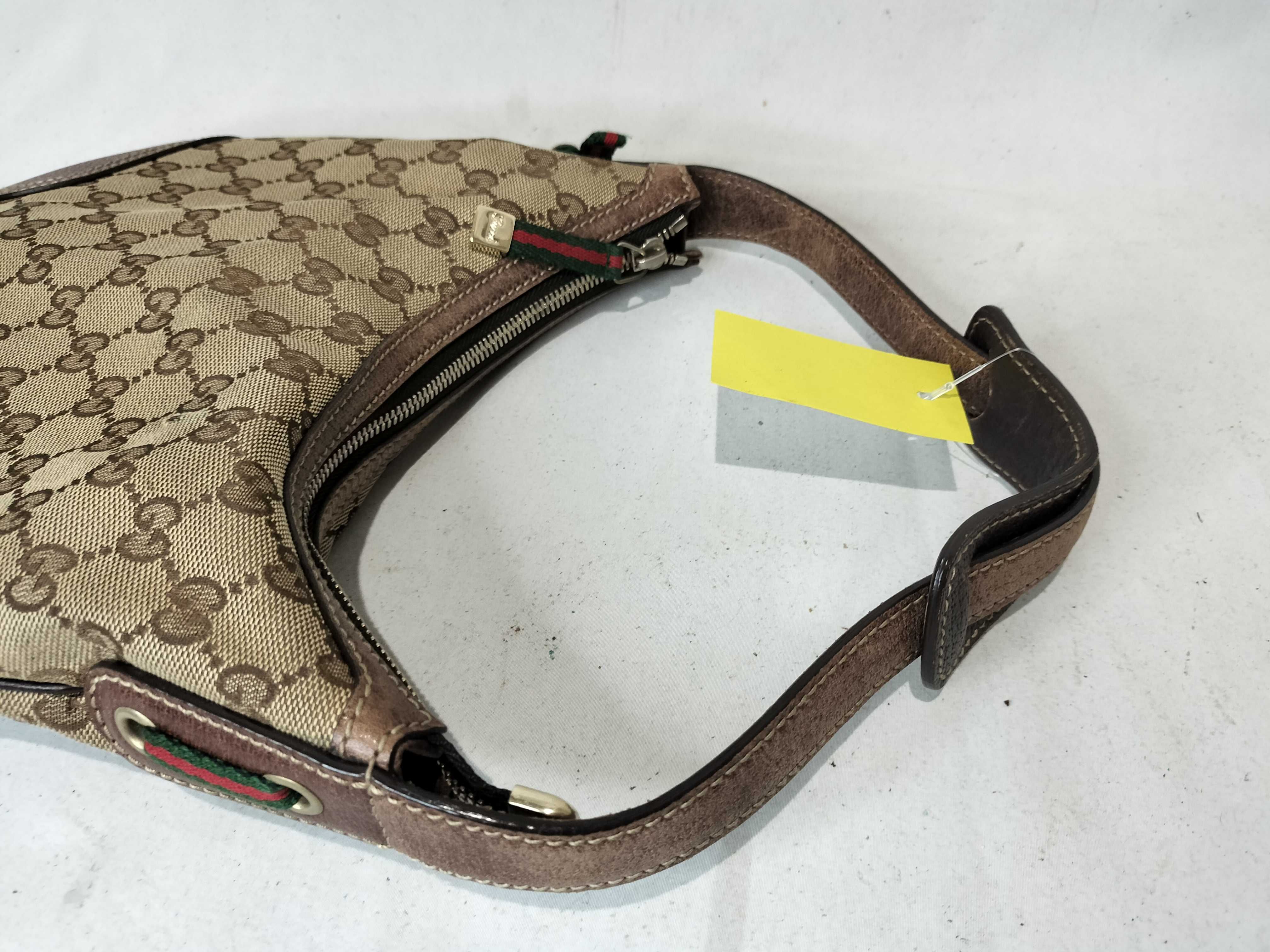 GG Canvas Shoulder Bag 162895 Handbag — view 3