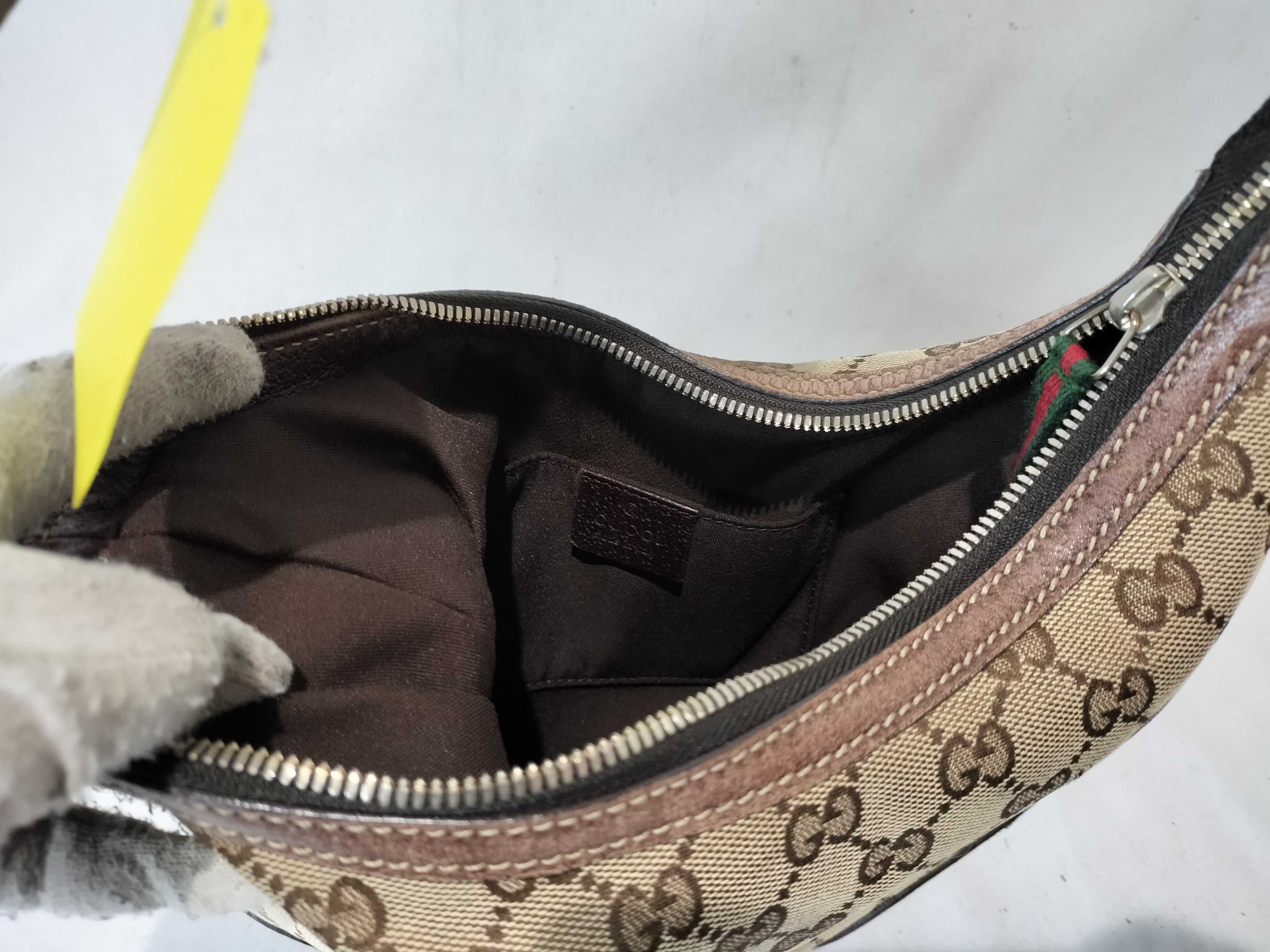GG Canvas Shoulder Bag 162895 Handbag — view 9