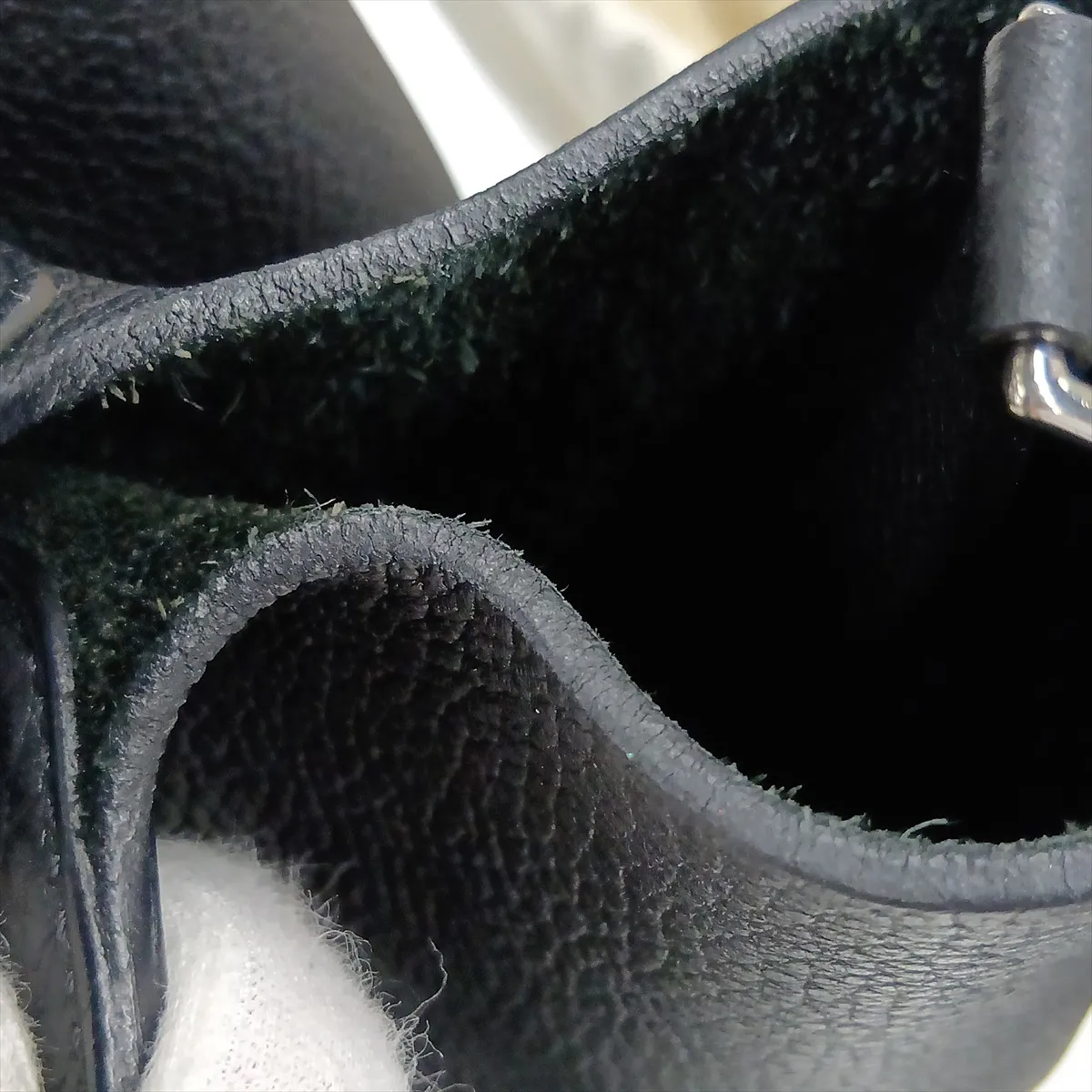 Picotin Lock 22 MM Taurillon Clemence Black Silver Hardware A: 2017 — view 12