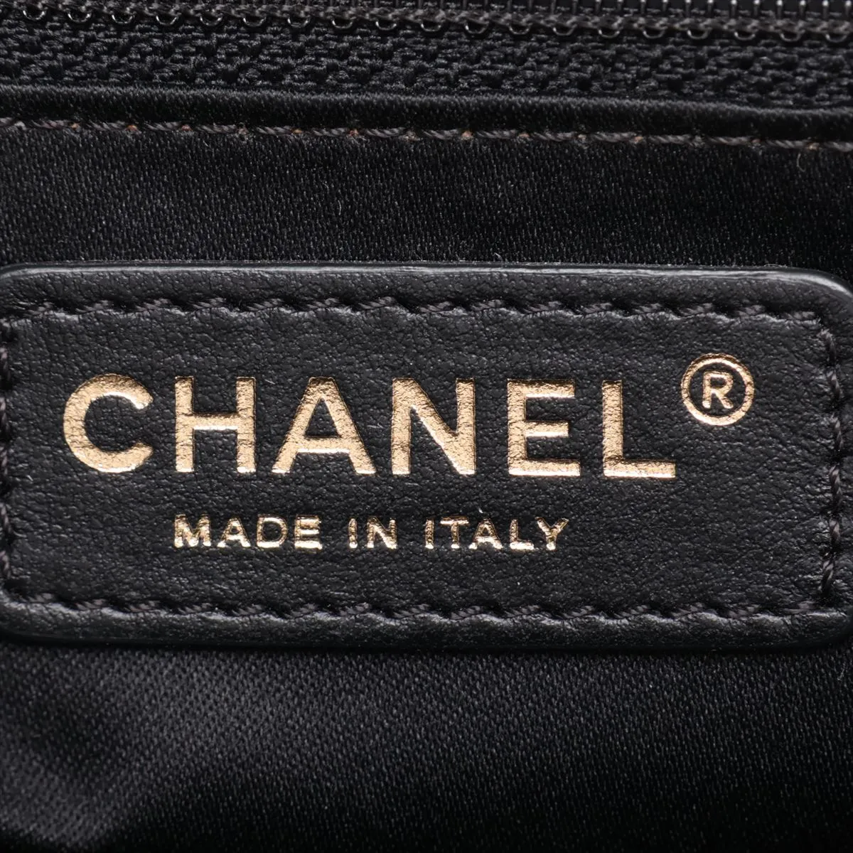 GST Caviar Skin Chain Tote Bag, Black with Gold Hardware, 19127152, Serial Number 19 — view 11