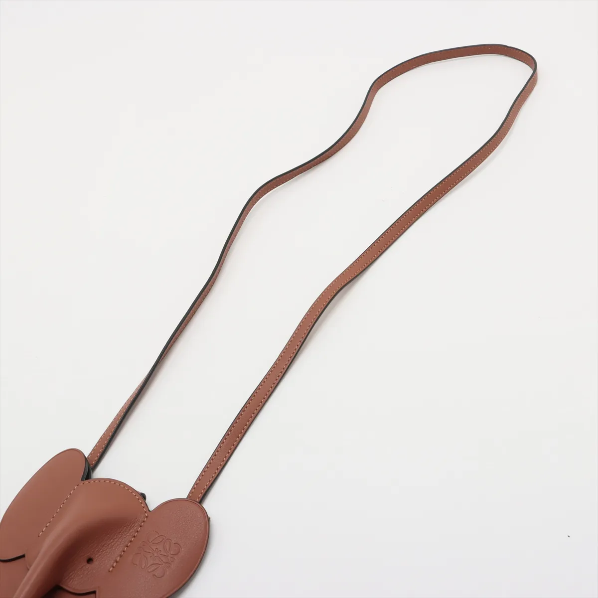 Elephant Pocket Leather Shoulder Bag Brown — view 5