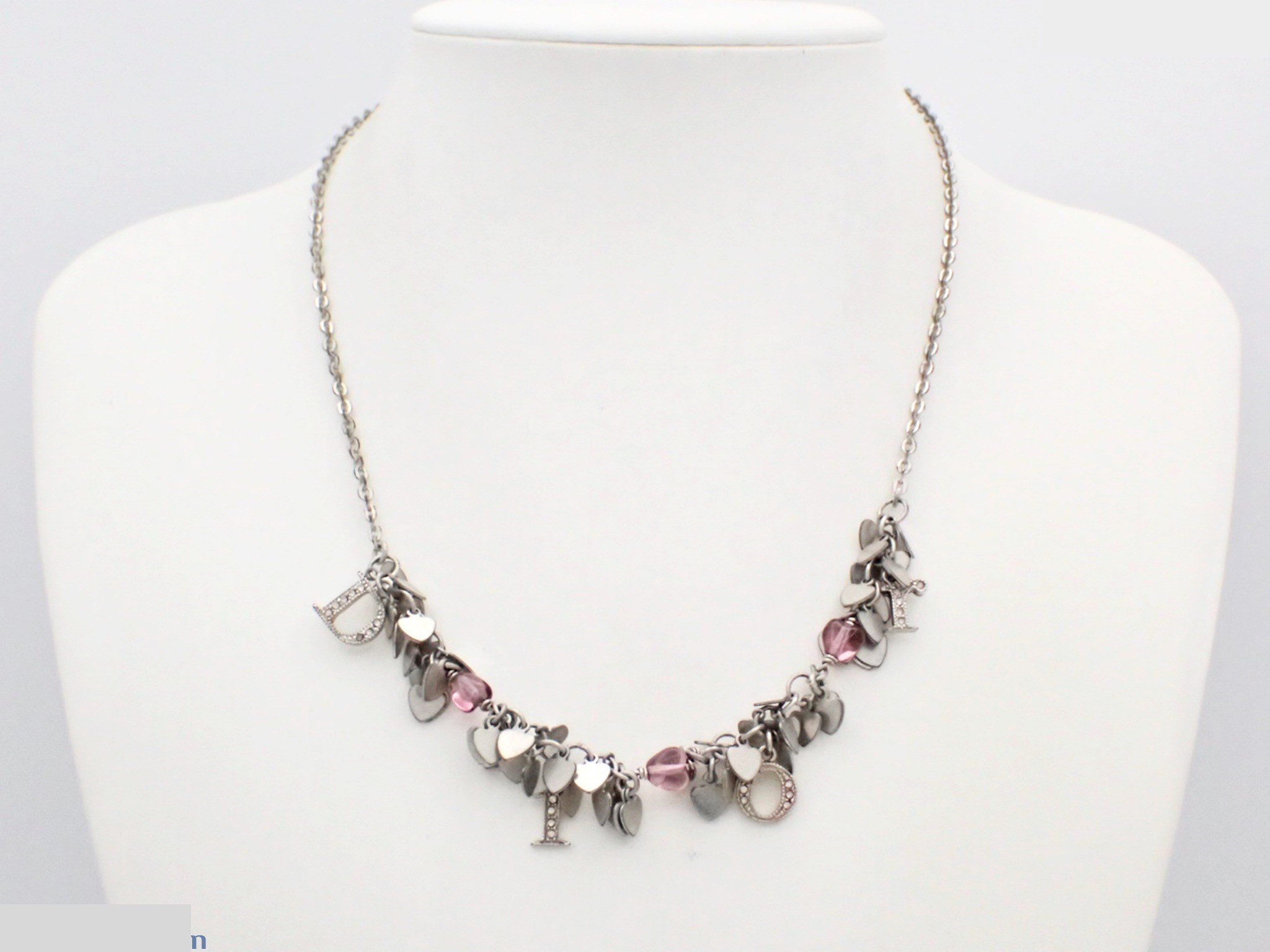 Other lines: Precious metals, necklaces, pendants, logo, heart — view 3