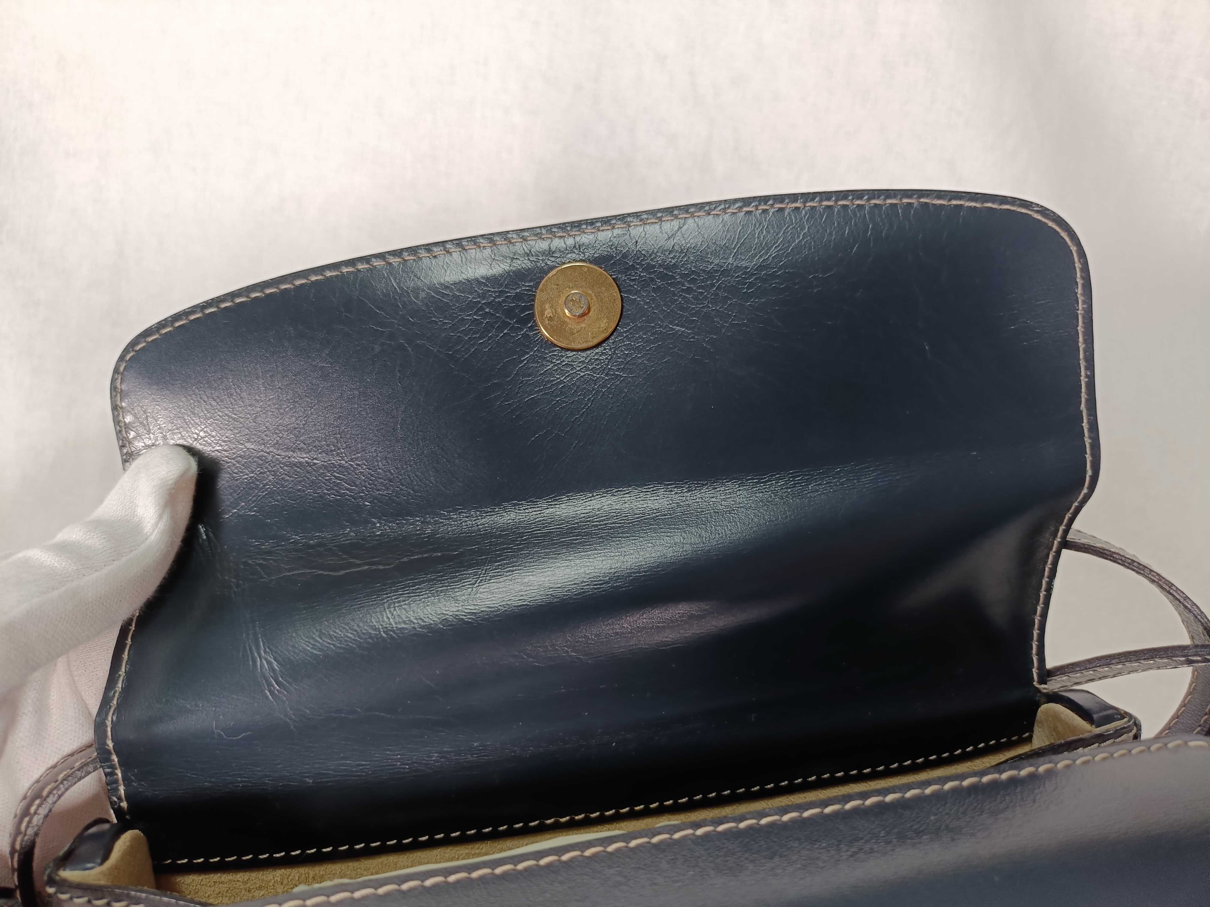 logo engraved shoulder bag — view 8