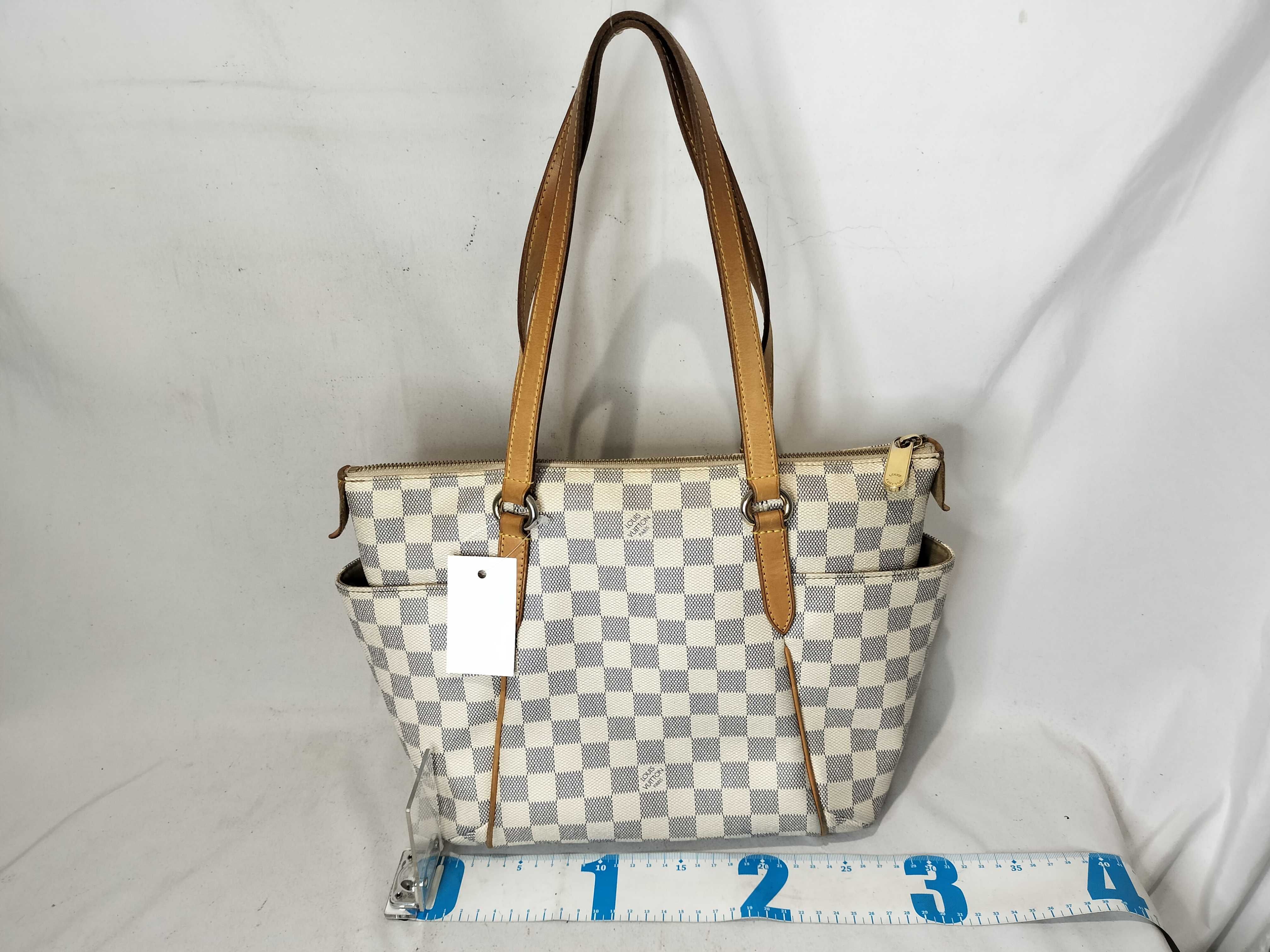 Damier Azur N51262 Totally MM Handbag — view 2