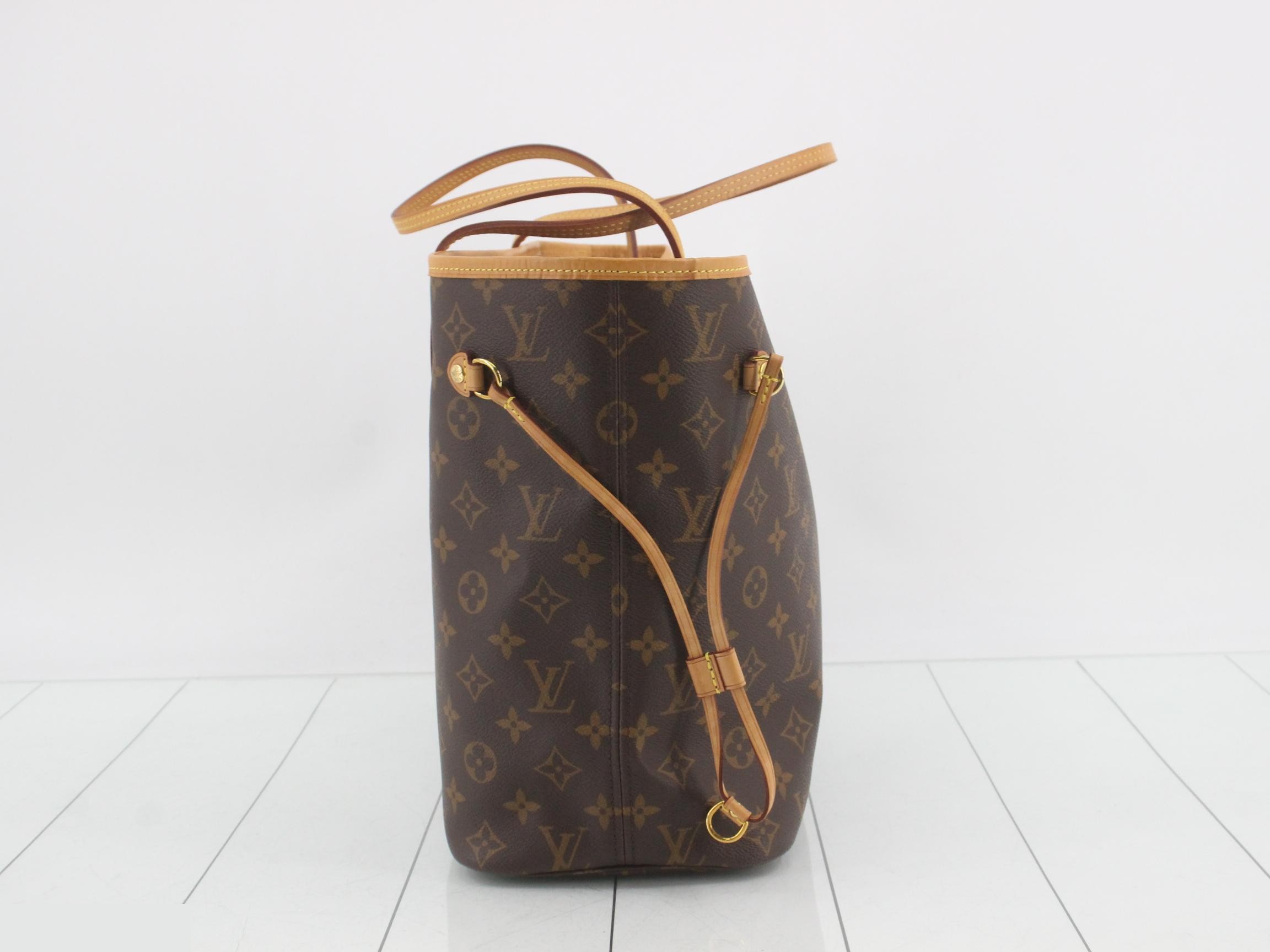 Neverfull MM Cerise with pouch — view 4