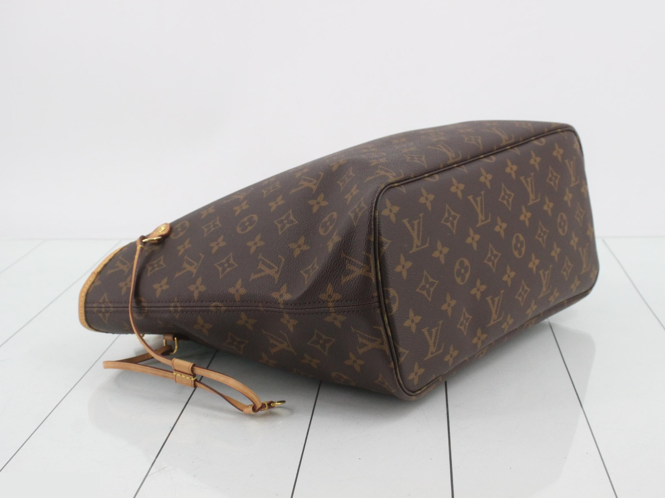 Neverfull MM Cerise with pouch — view 5