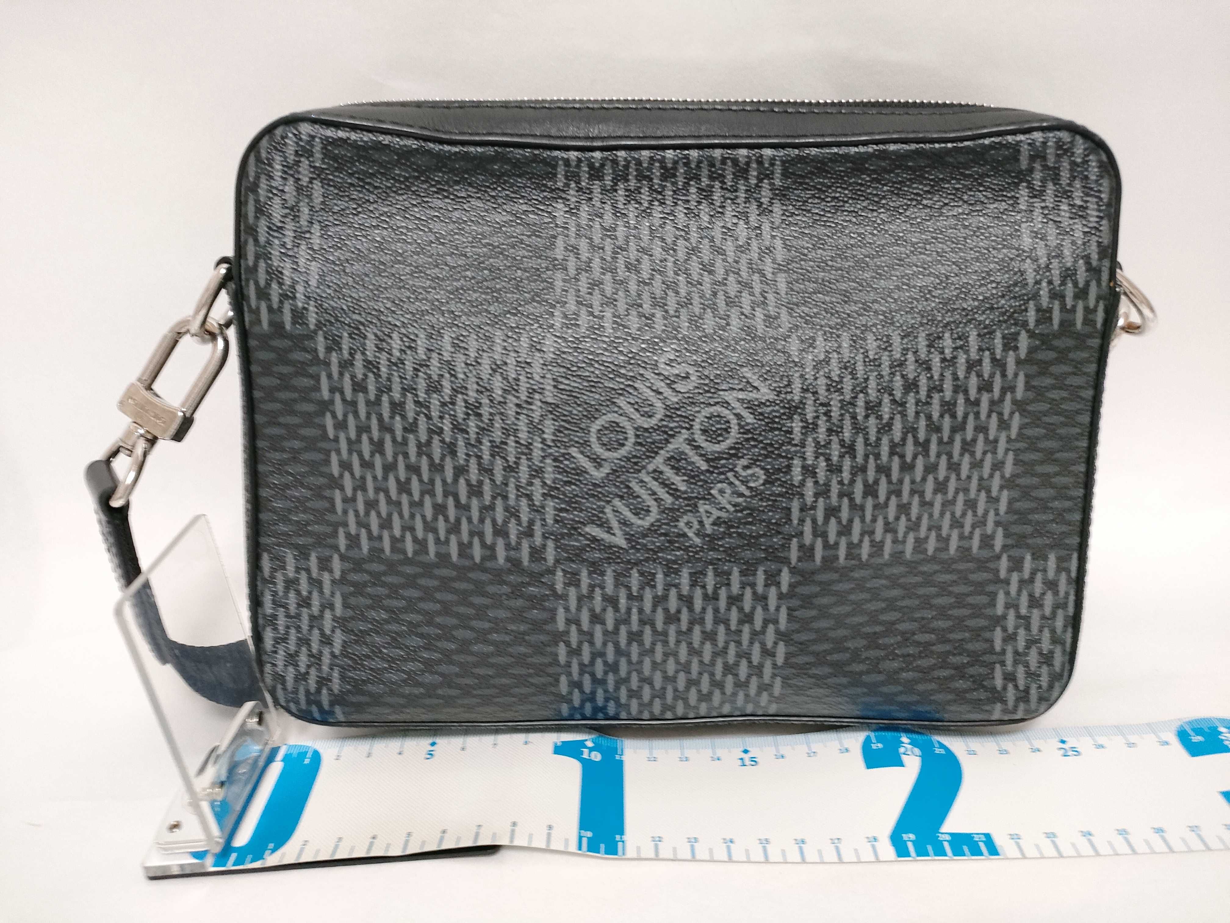 Damier Graphite 3D Trio Messenger Shoulder Bag — view 2
