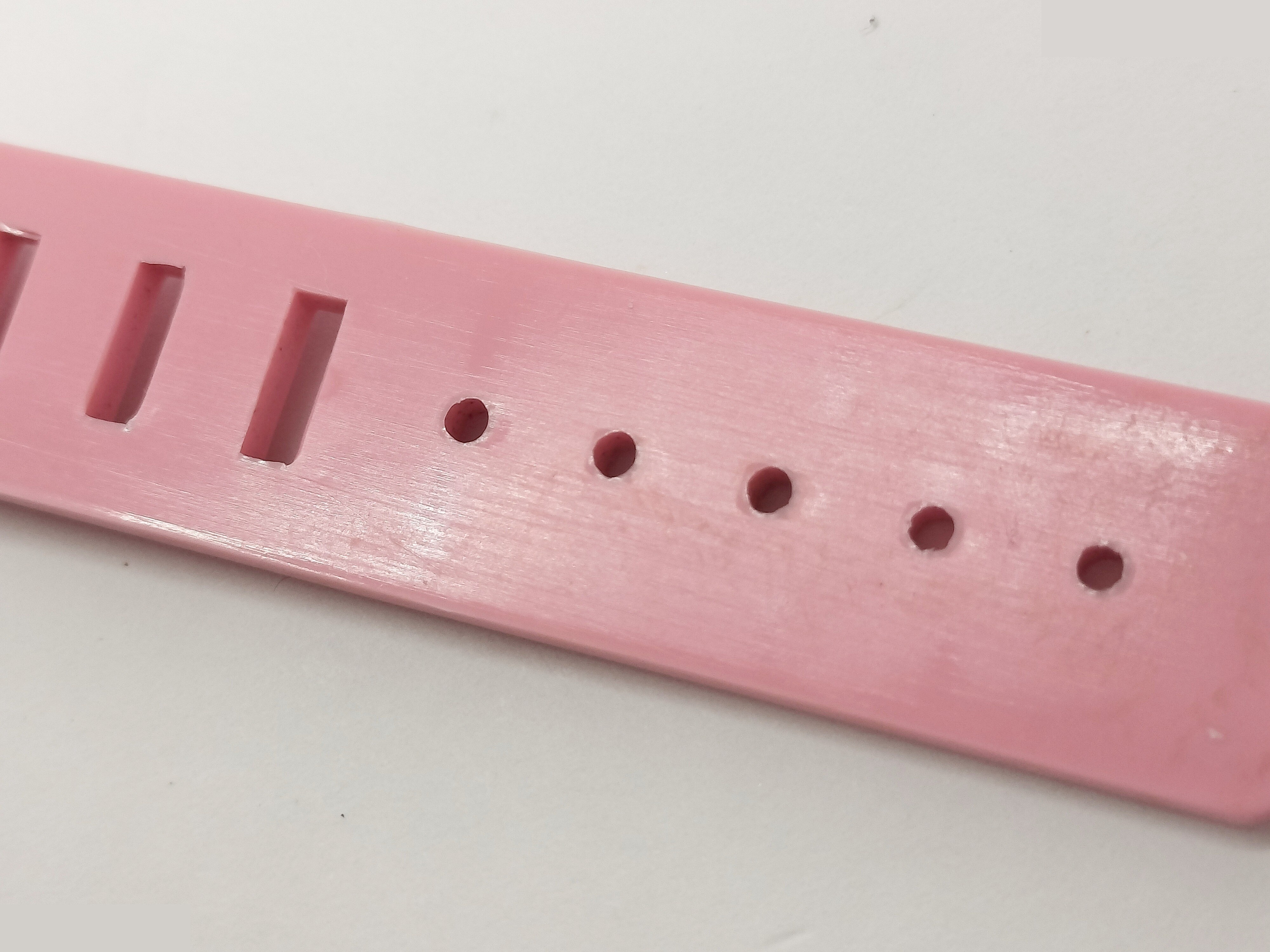 Logo rubber bracelet, wrist circumference approximately 18cm — view 4