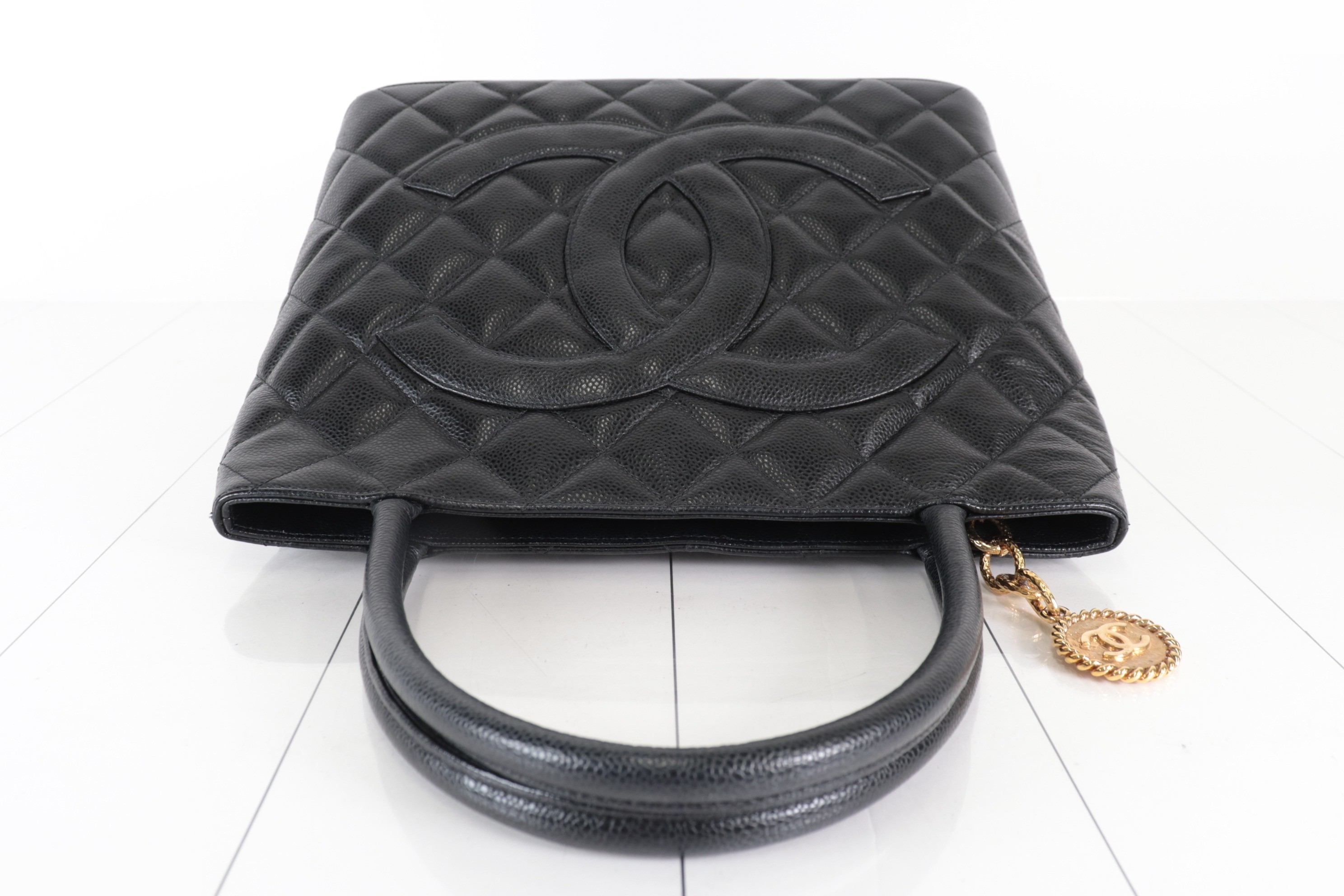 Caviar Reissue Tote Bag, Series 10 — view 6