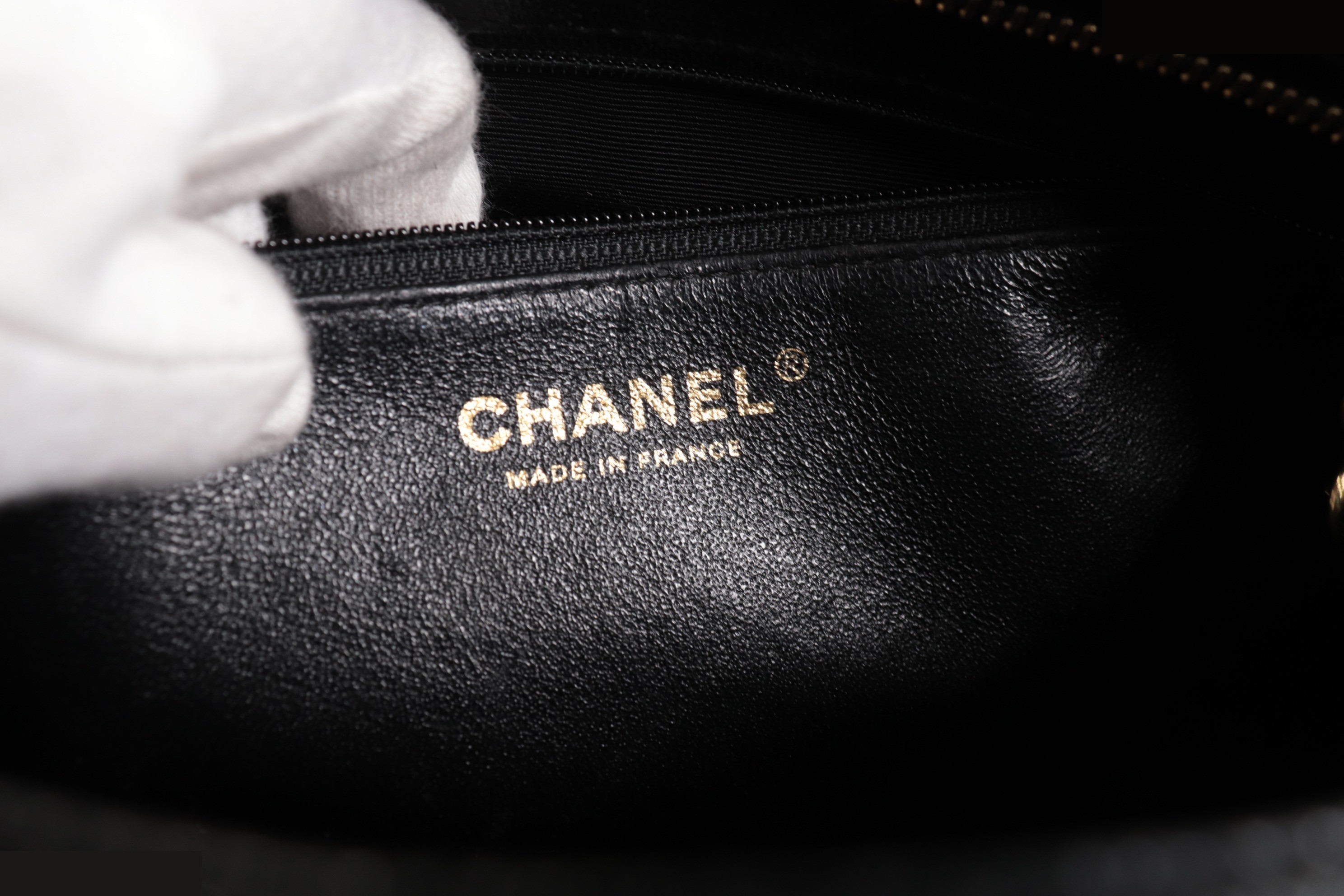 Caviar Reissue Tote Bag, Series 10 — view 8