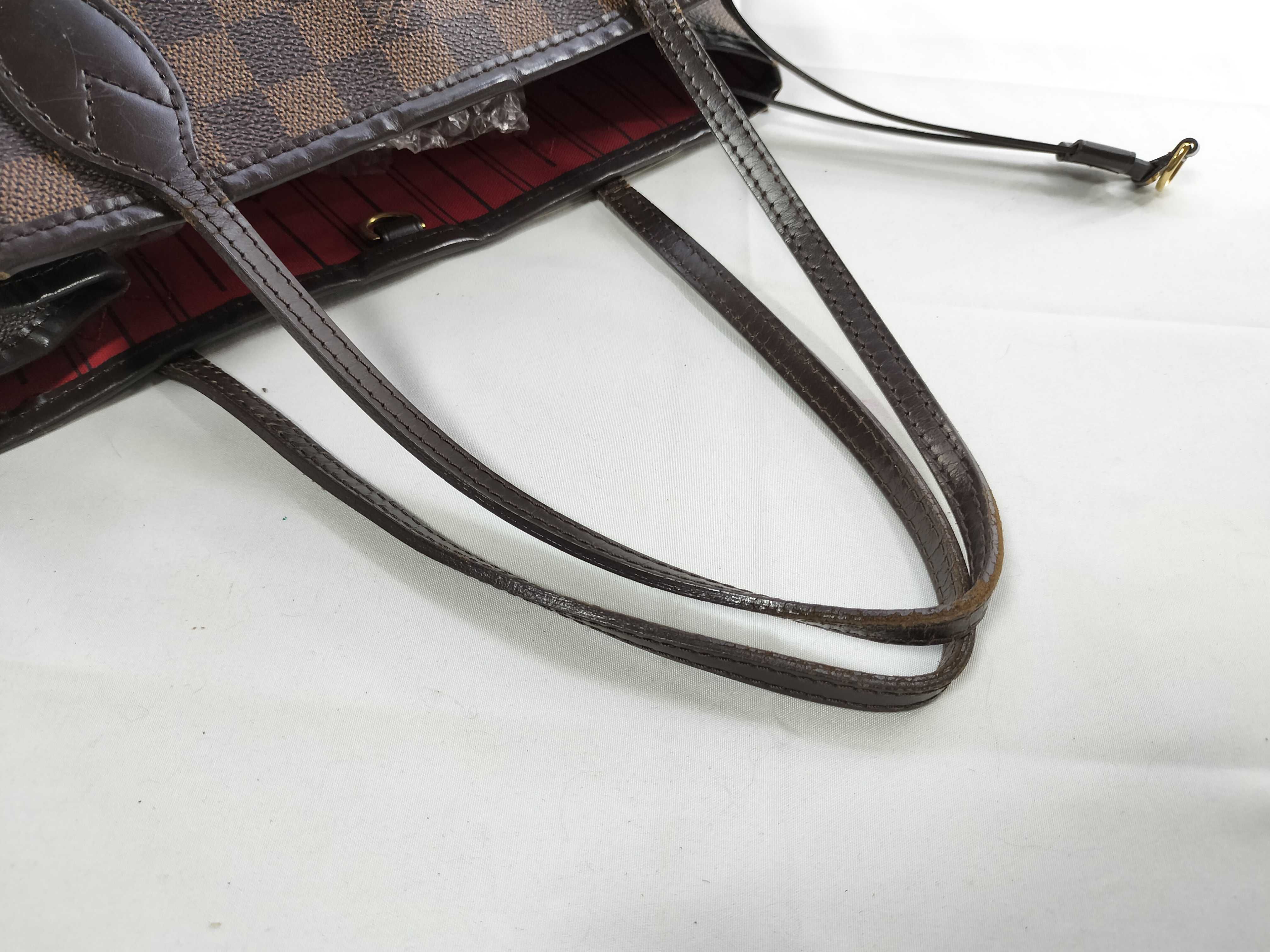 Damier N51105 Neverfull MM Tote Bag — view 3