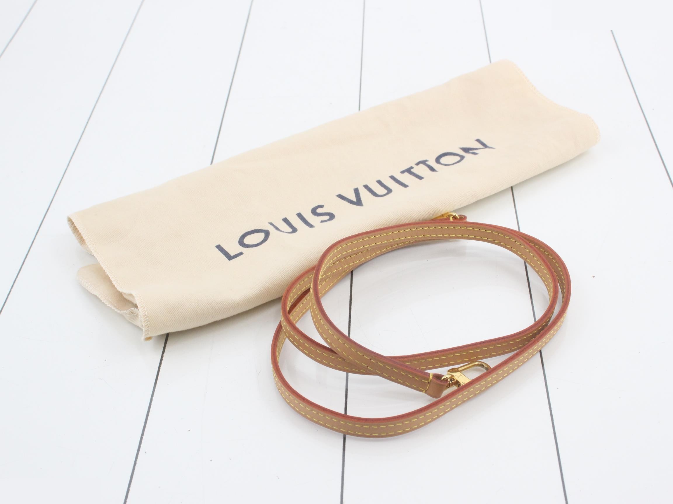 Monogram Petite Sac Plat Shoulder Bag (Comes with dust bag) — view 7