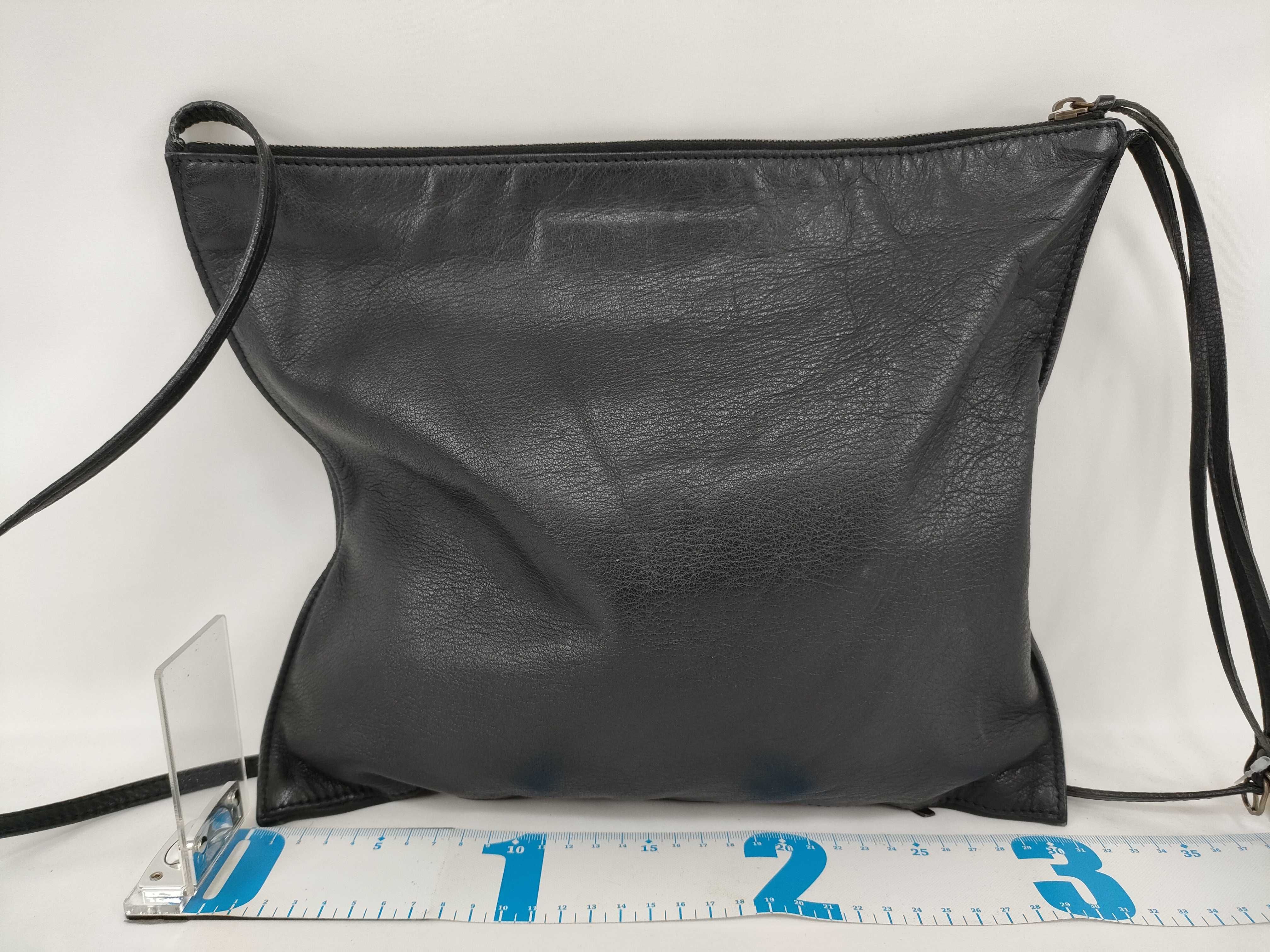 253454 1000 515859 Black Shoulder Bag — view 2