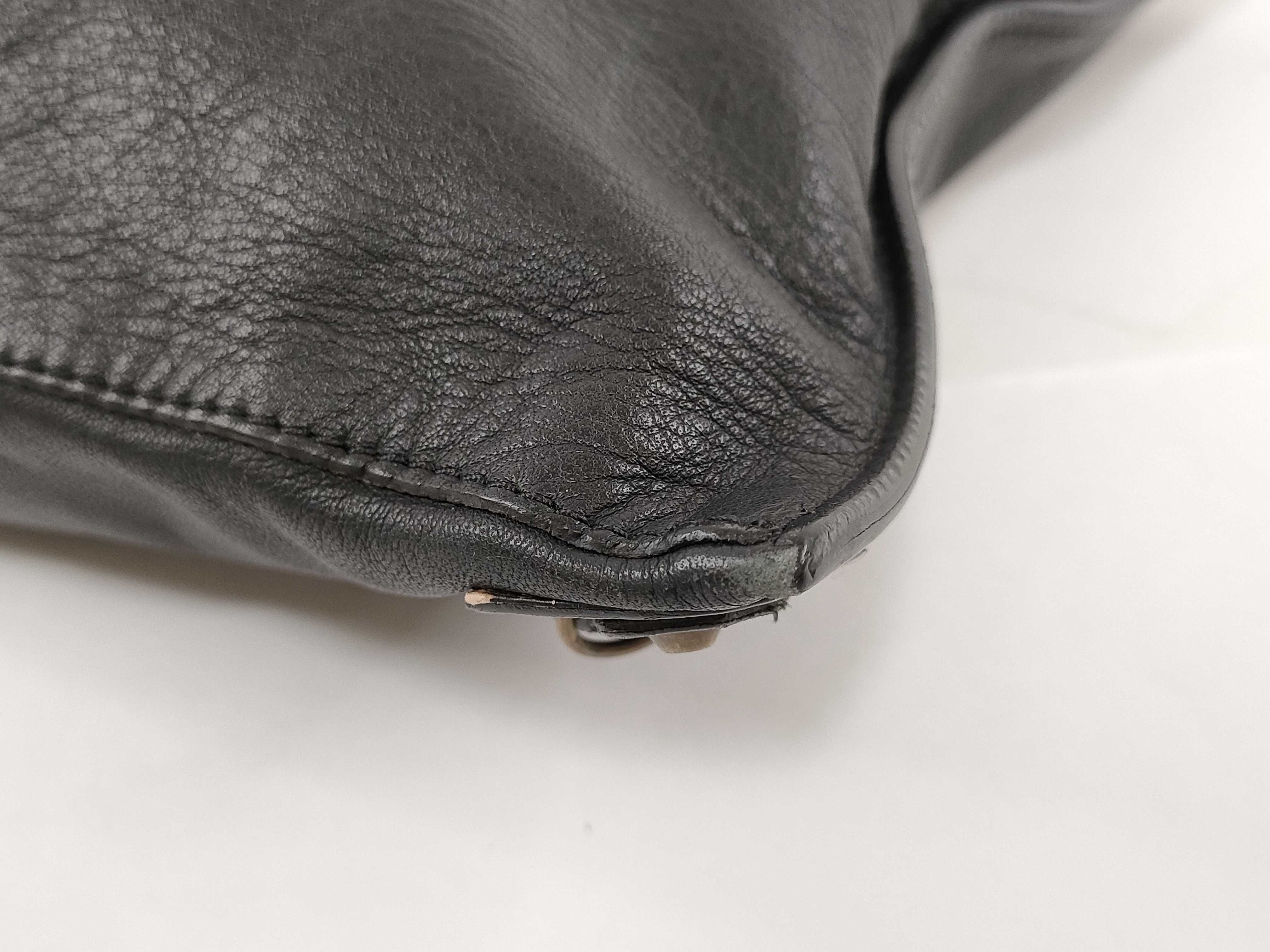 253454 1000 515859 Black Shoulder Bag — view 4