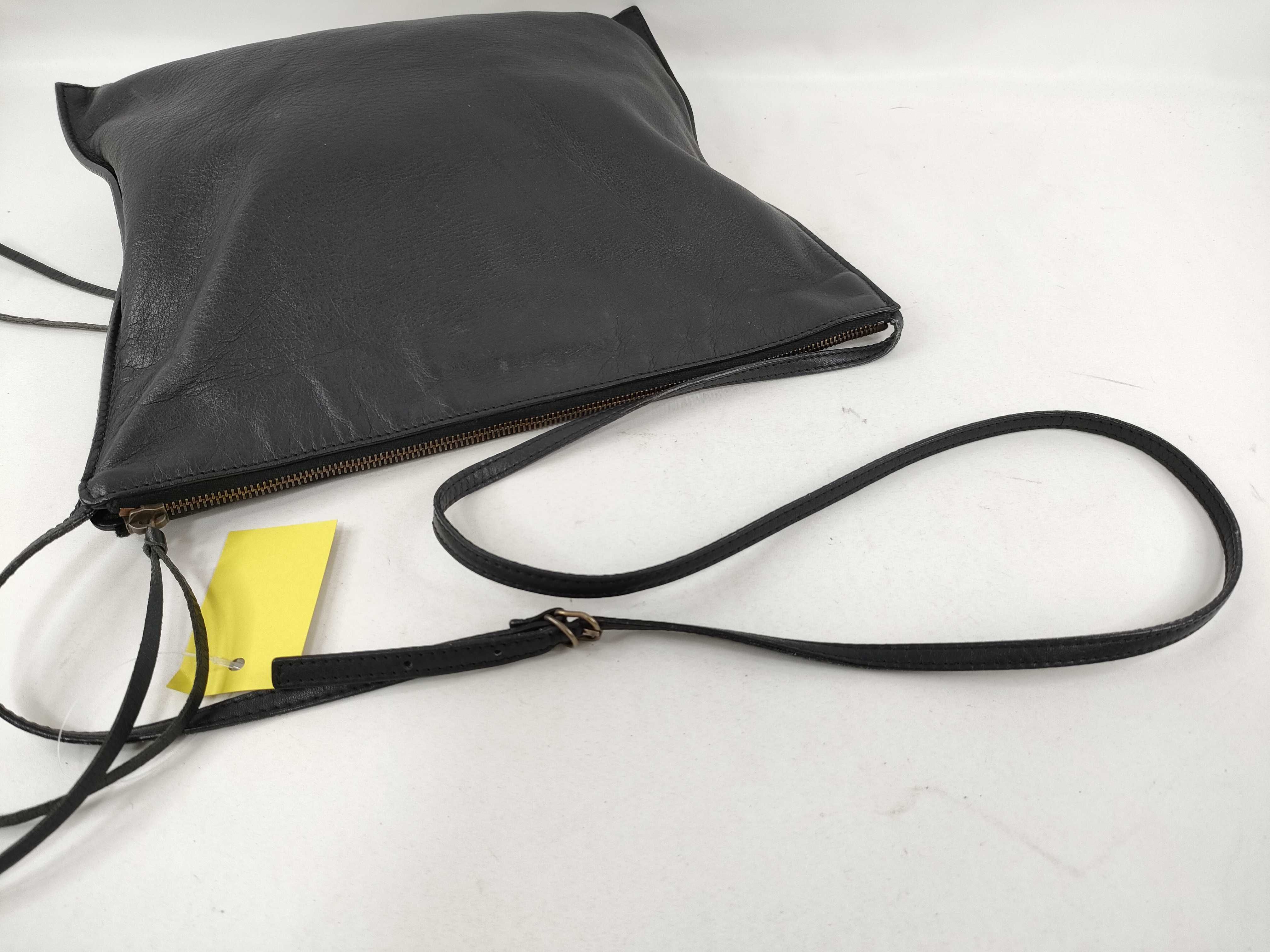 253454 1000 515859 Black Shoulder Bag — view 5