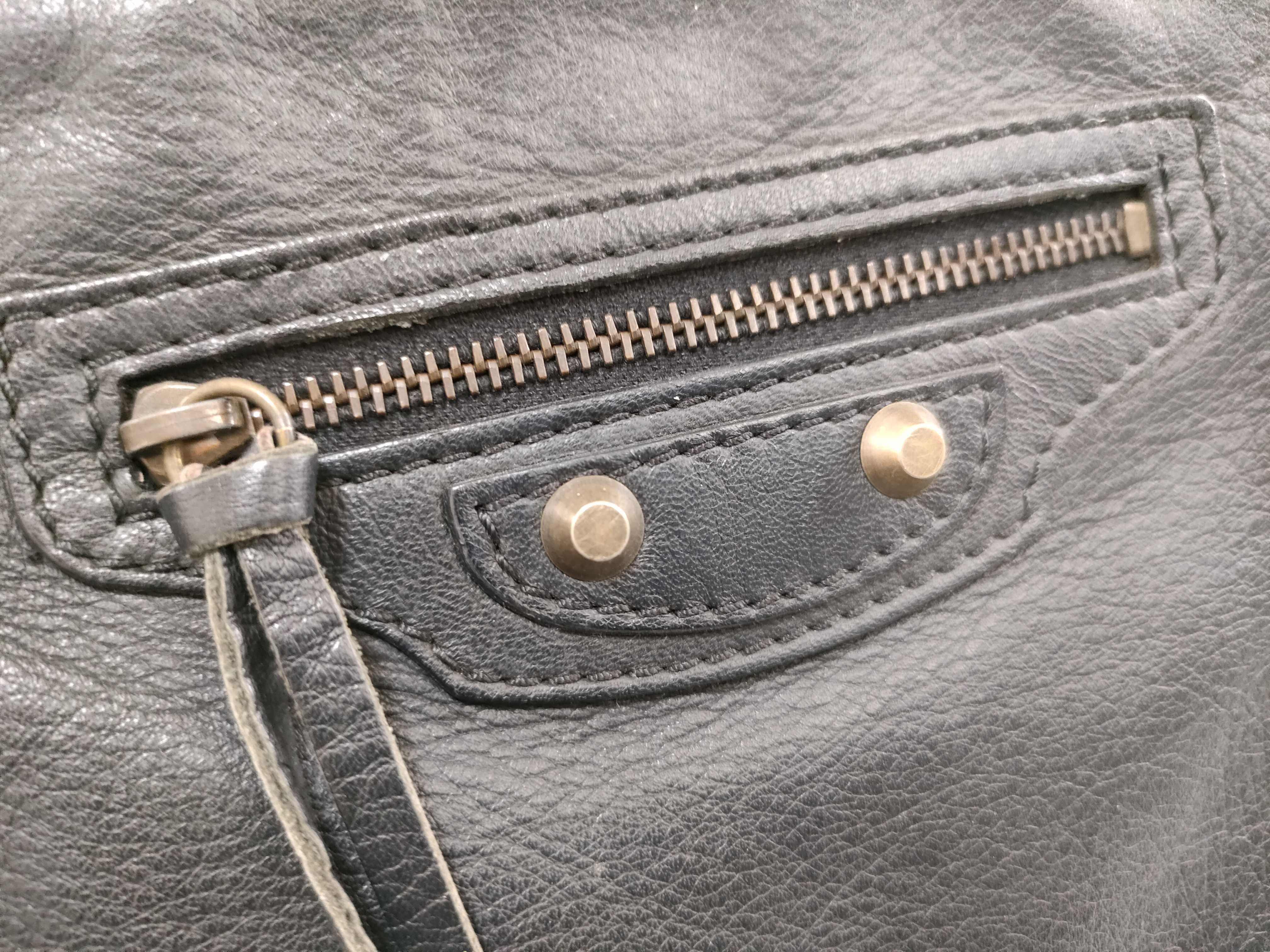 253454 1000 515859 Black Shoulder Bag — view 9
