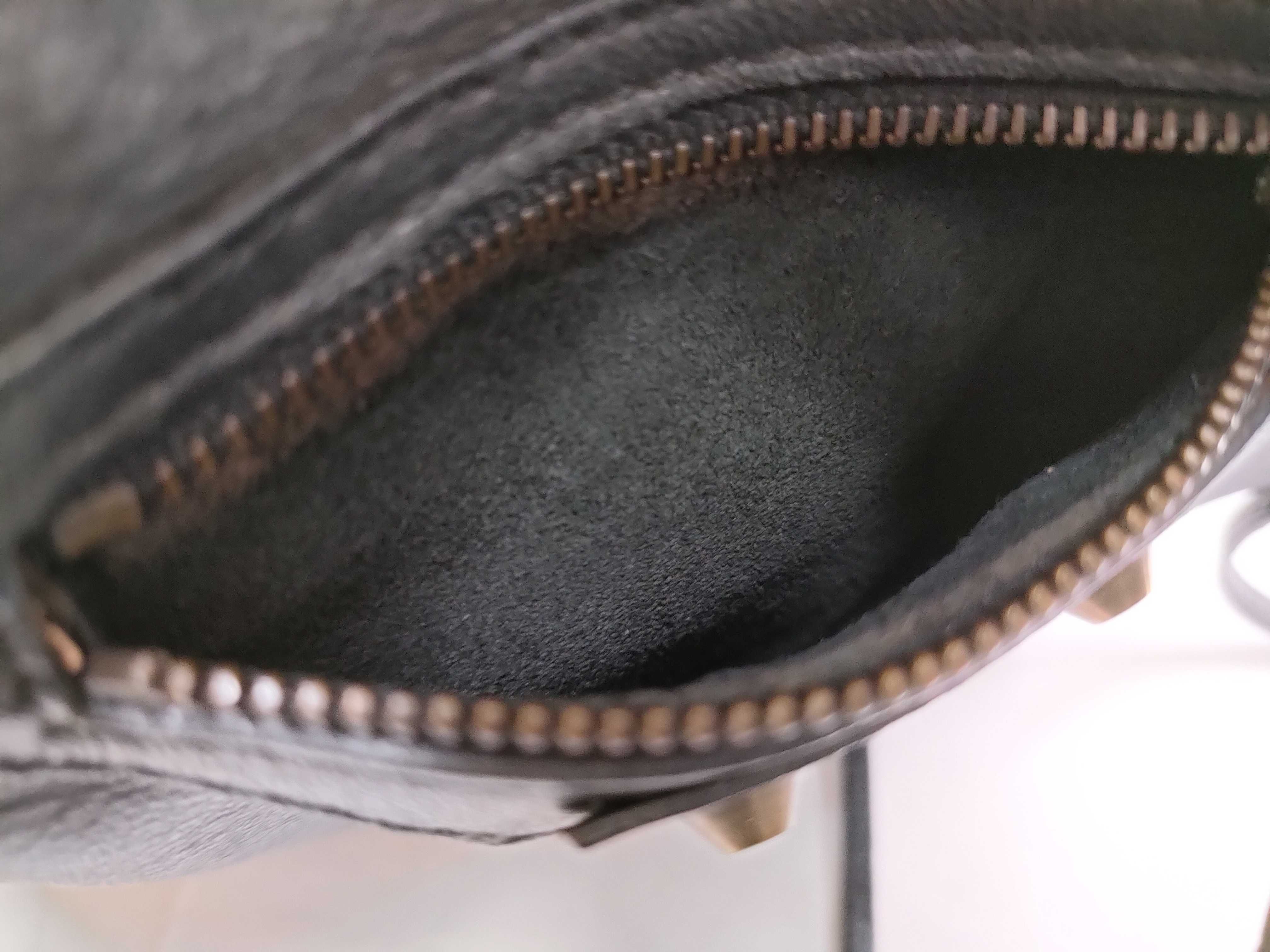 253454 1000 515859 Black Shoulder Bag — view 10