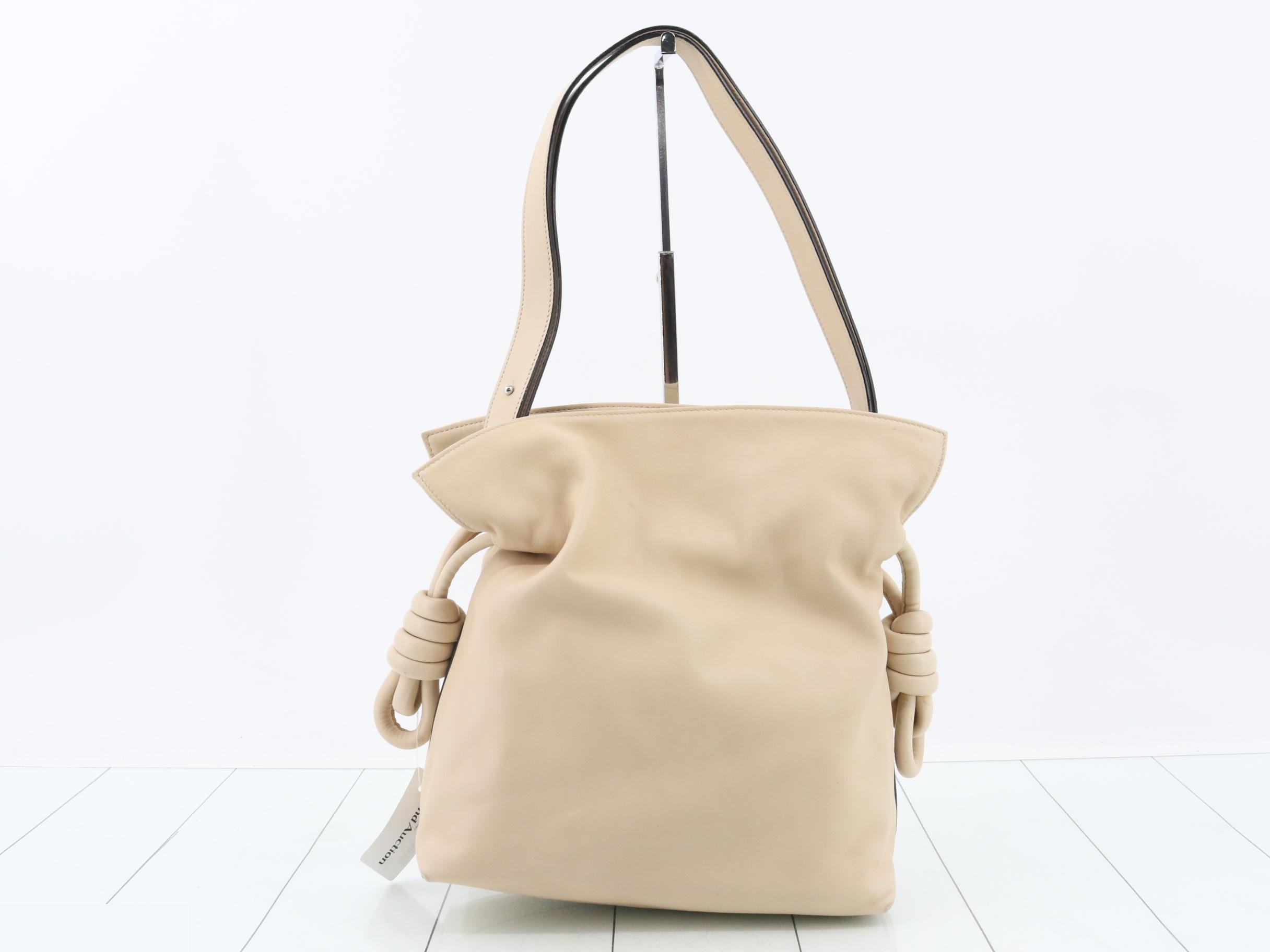 handbag — view 2