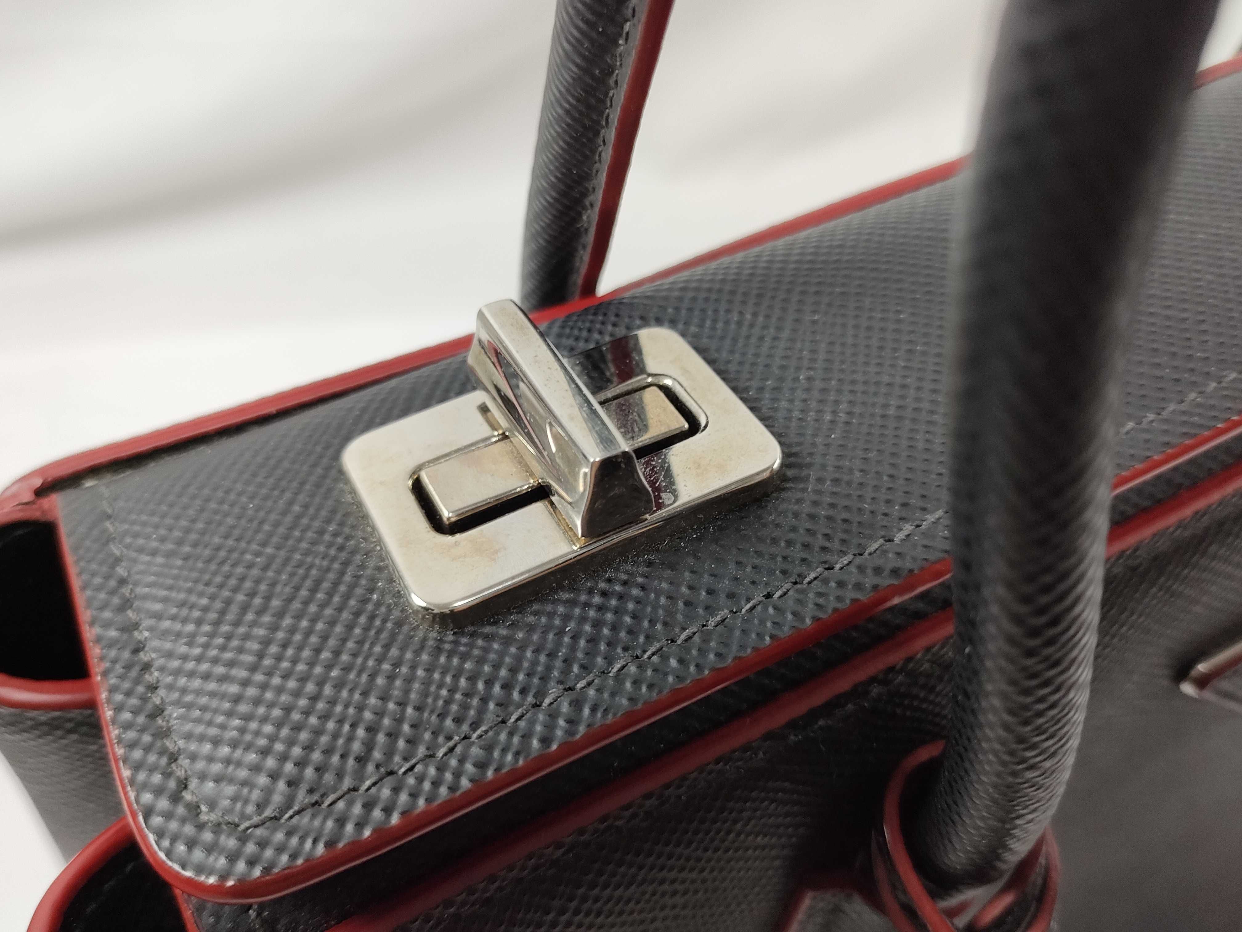 SG- Saffiano Cuir Leather x Leather 2-Way Handbag Black 1BA823 Handbag — view 8