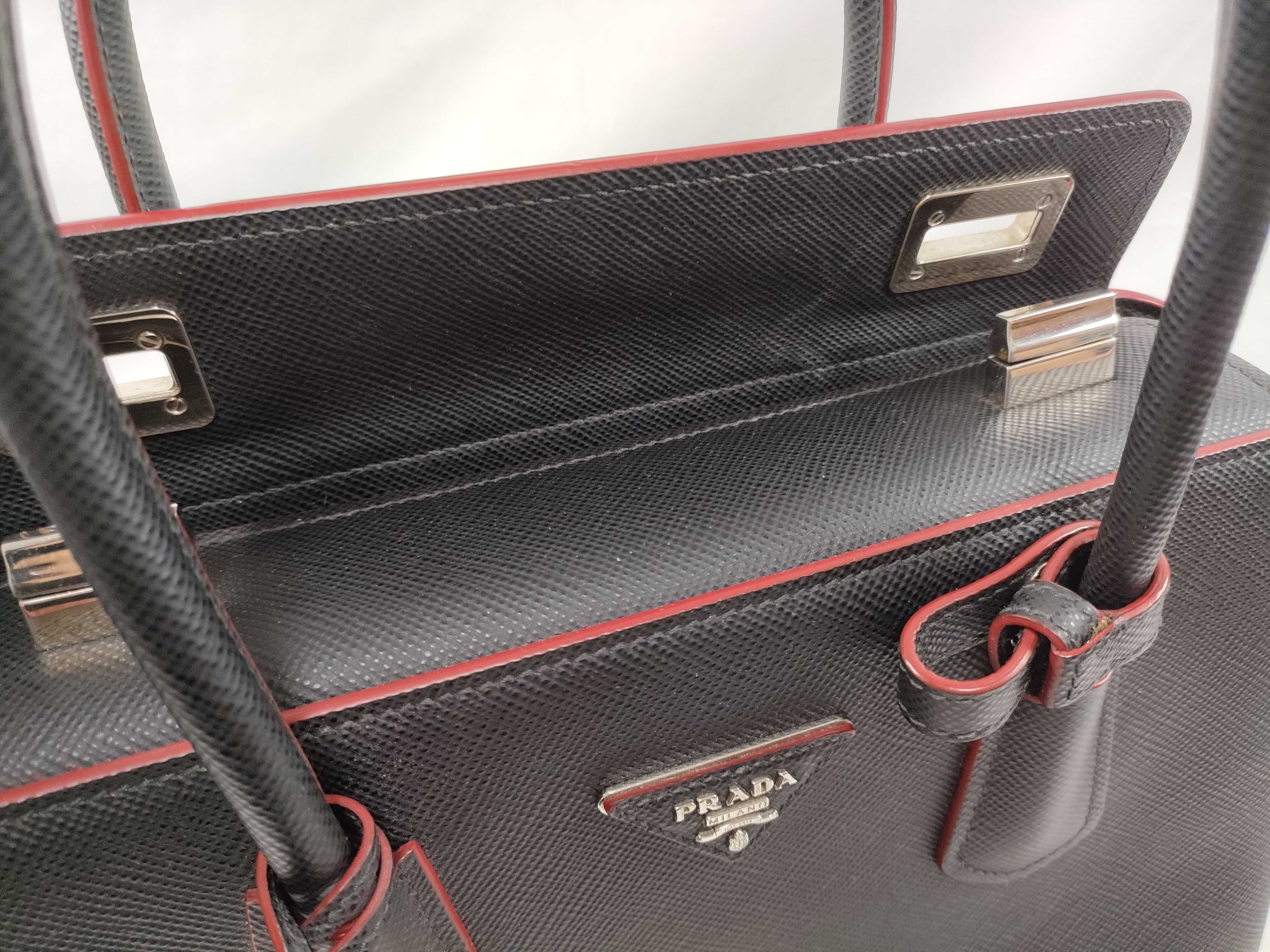 SG- Saffiano Cuir Leather x Leather 2-Way Handbag Black 1BA823 Handbag — view 9