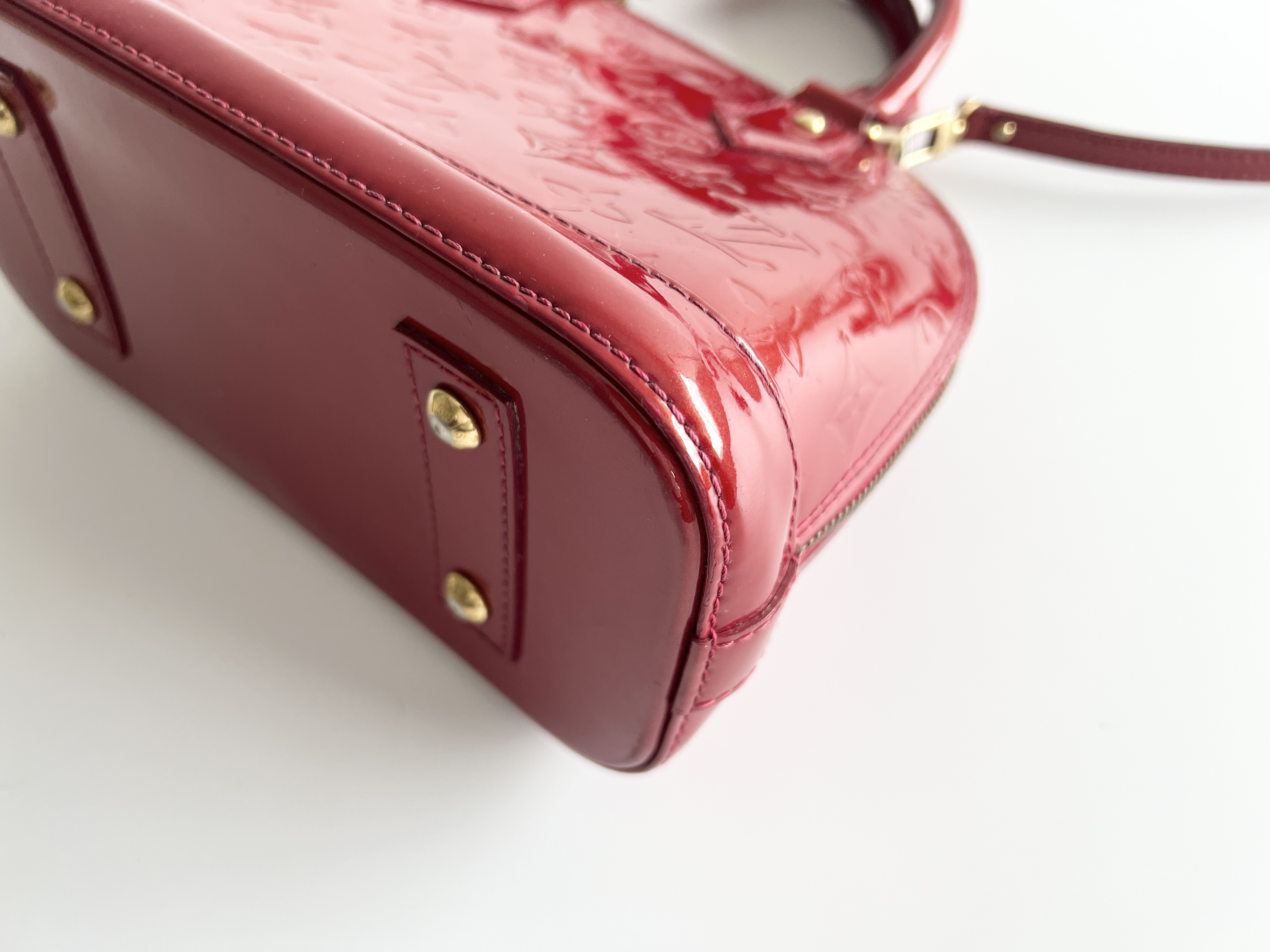 Monogram Vernis Alma BB Pomme d'Amour Enamel Patent Leather 2-way Shoulder Bag/Handbag — view 12