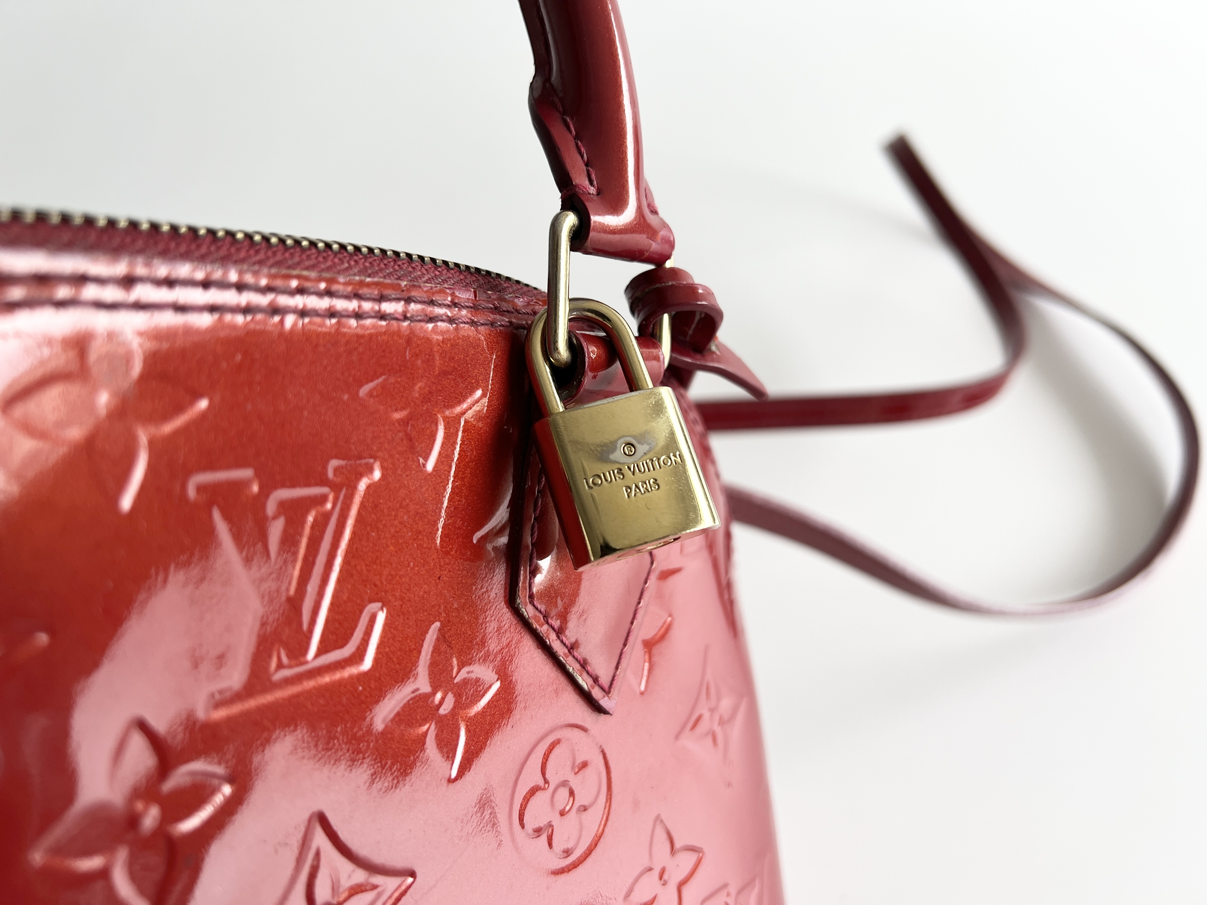 Monogram Vernis Alma BB Pomme d'Amour Enamel Patent Leather 2-way Shoulder Bag/Handbag — view 14