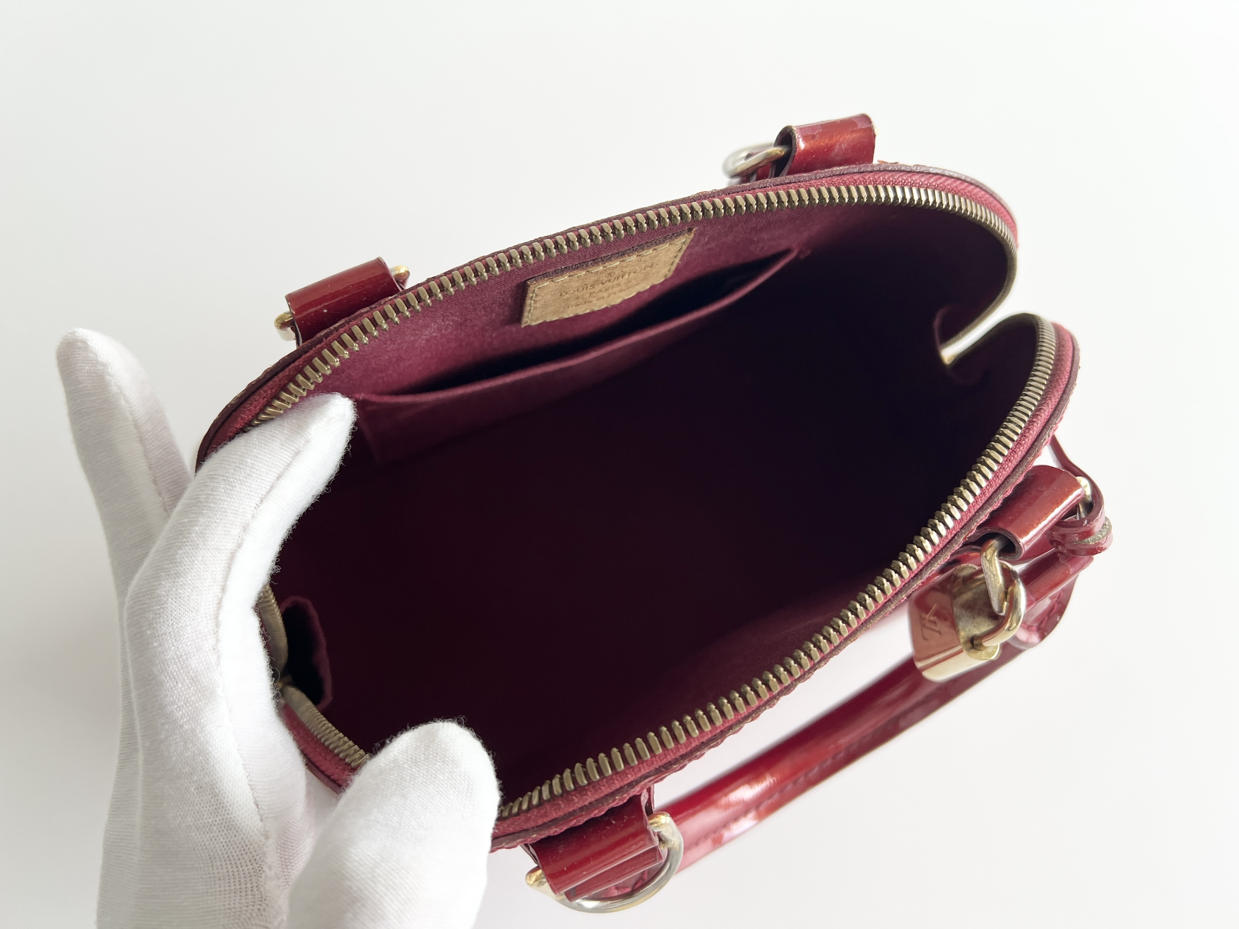 Monogram Vernis Alma BB Pomme d'Amour Enamel Patent Leather 2-way Shoulder Bag/Handbag — view 5
