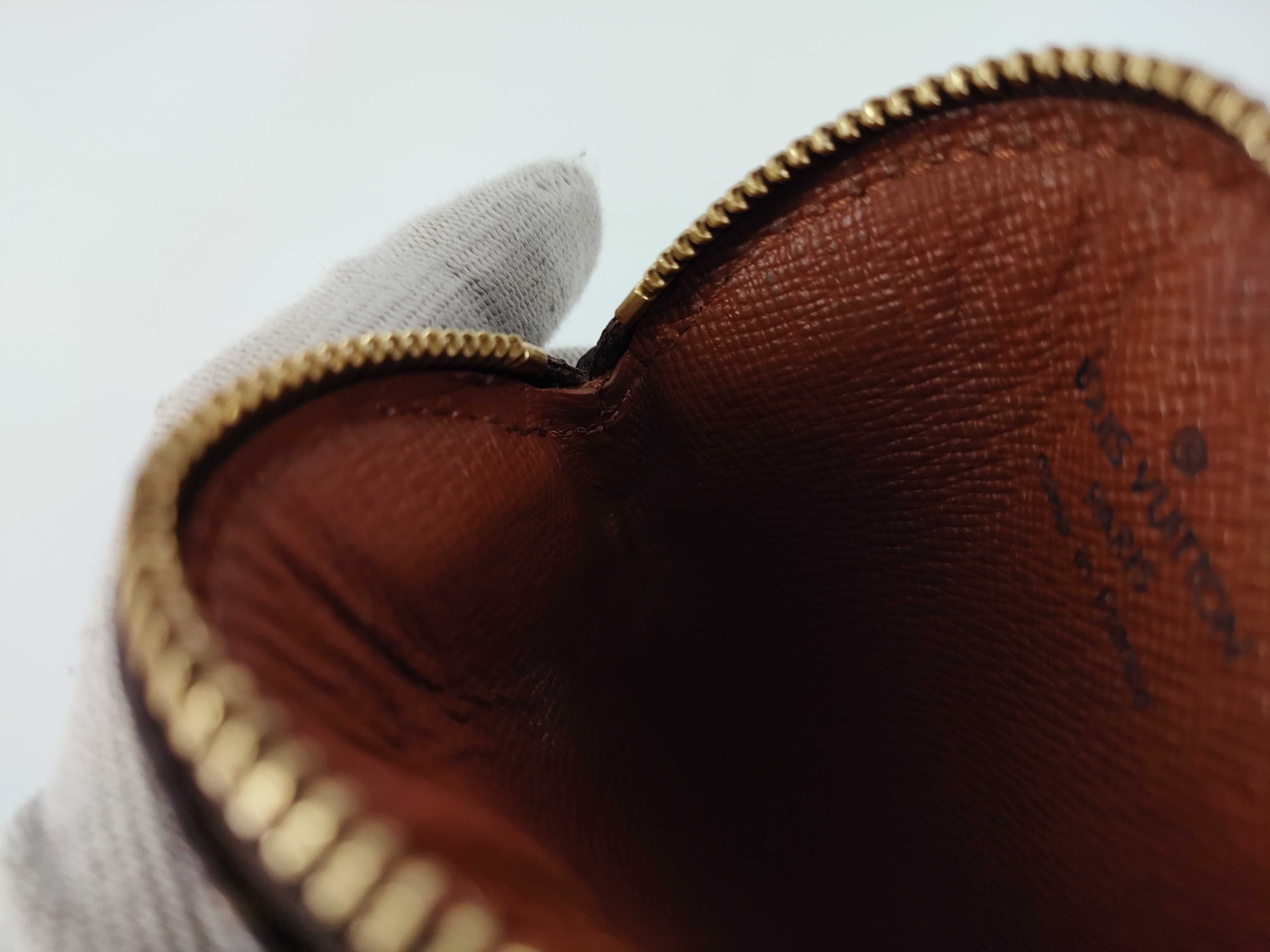 Monogram Vuitton Portemonnaie Rond Coin Case — view 10