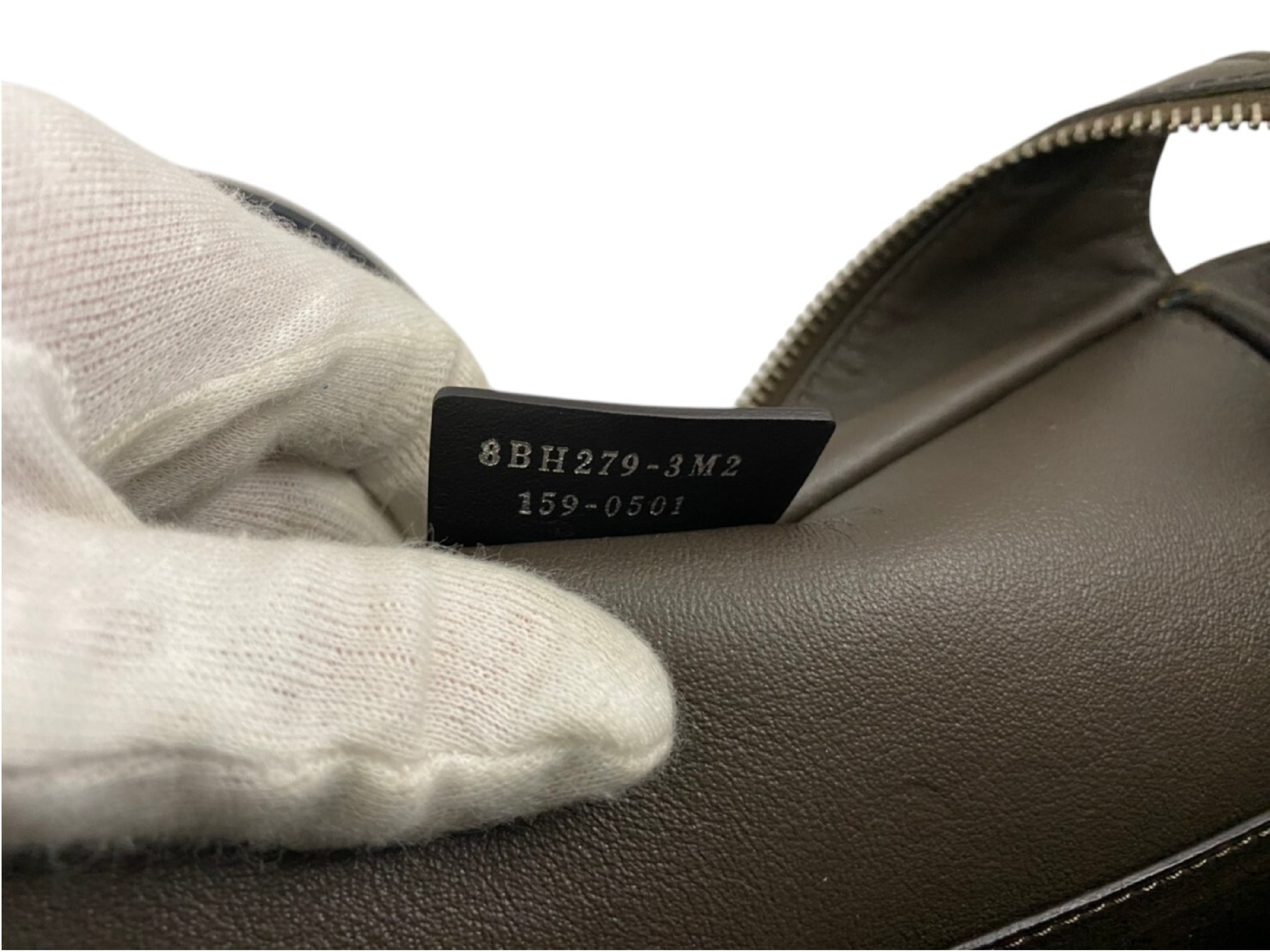 Trois Jours 2-way Shoulder Bag — view 10